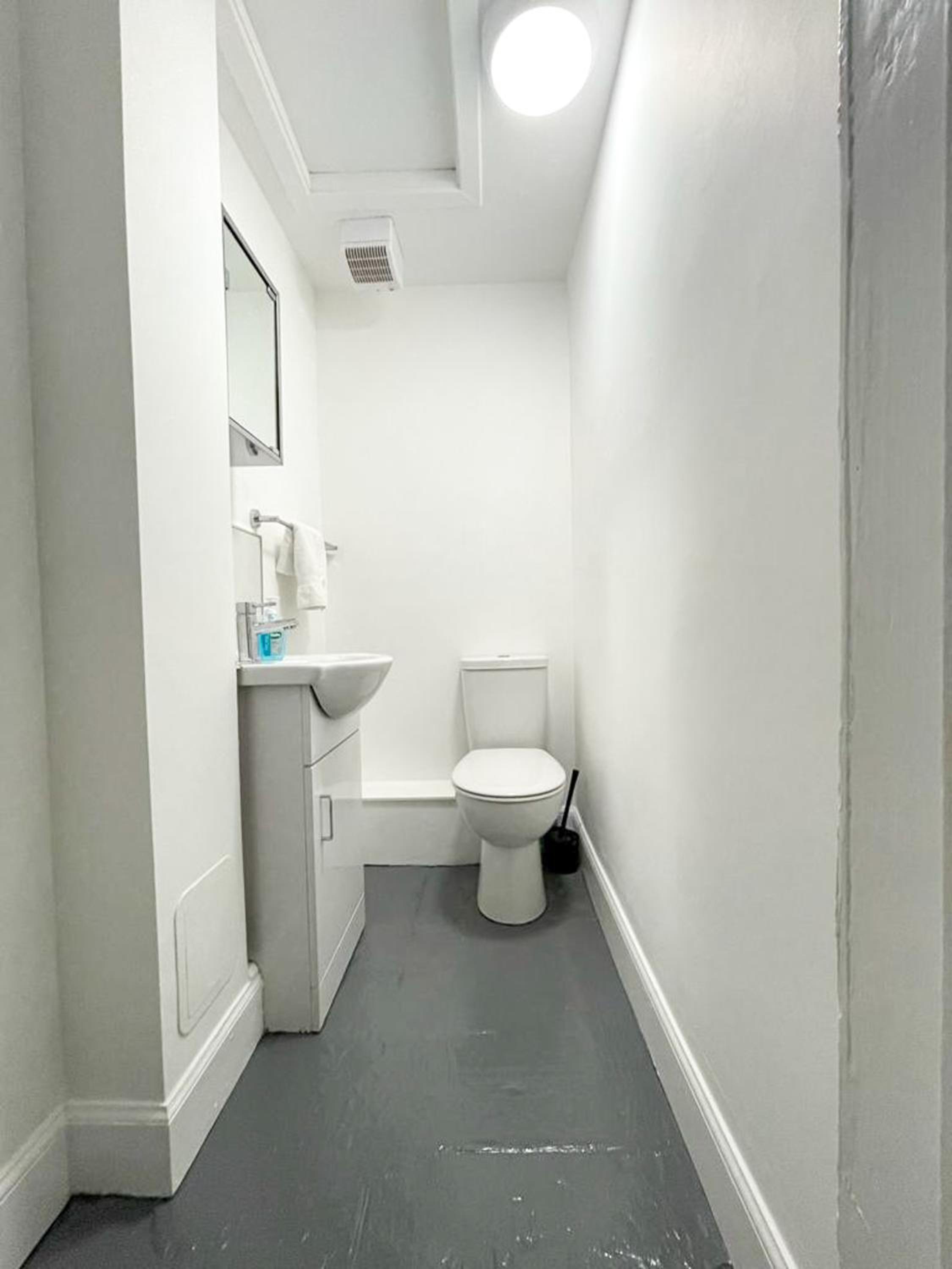 Photo 48