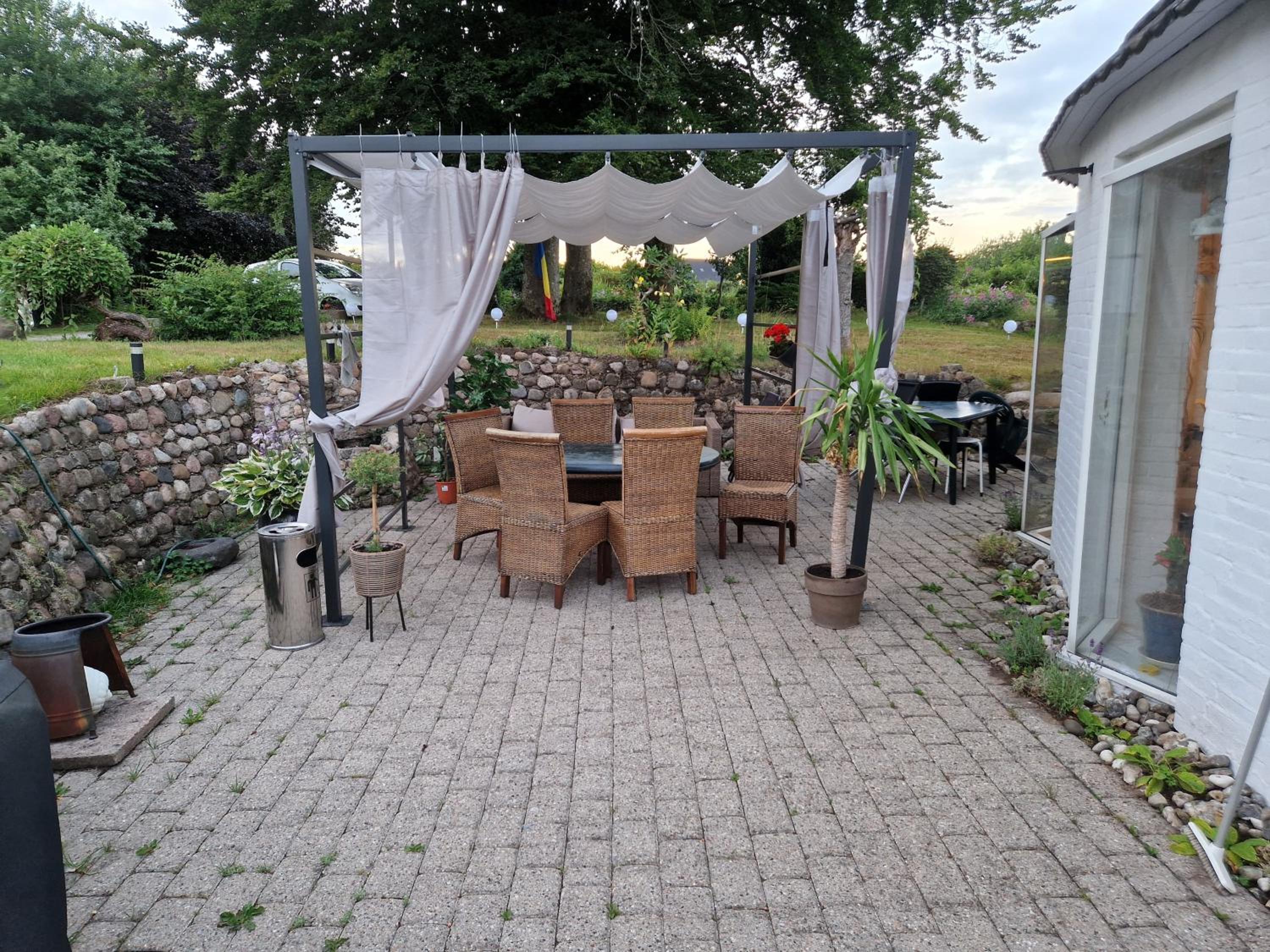 Trandafir Guesthouse