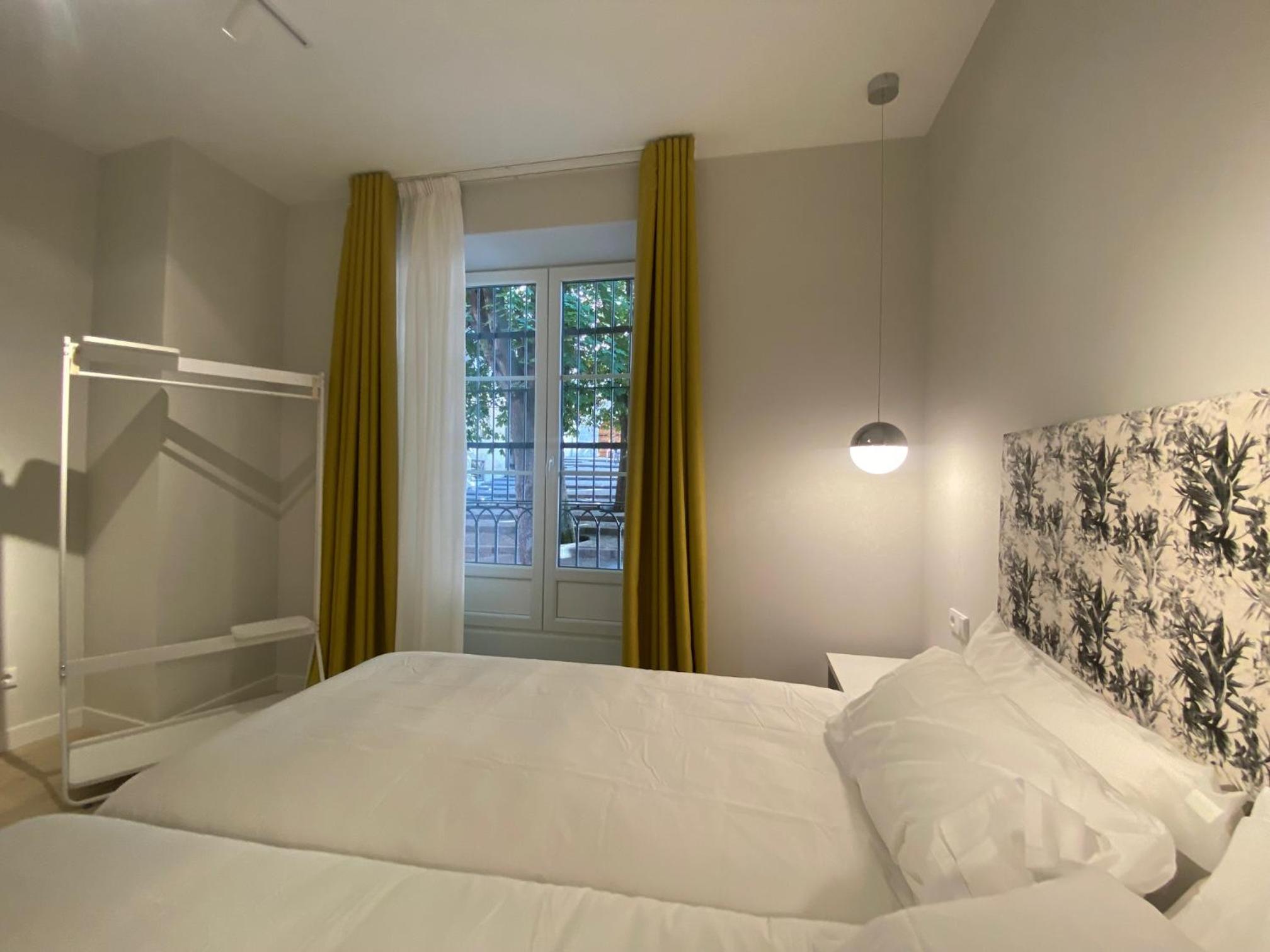 APARTAMENTOS LA FLORA BURGOS todos con aire acondicionado y ascensor