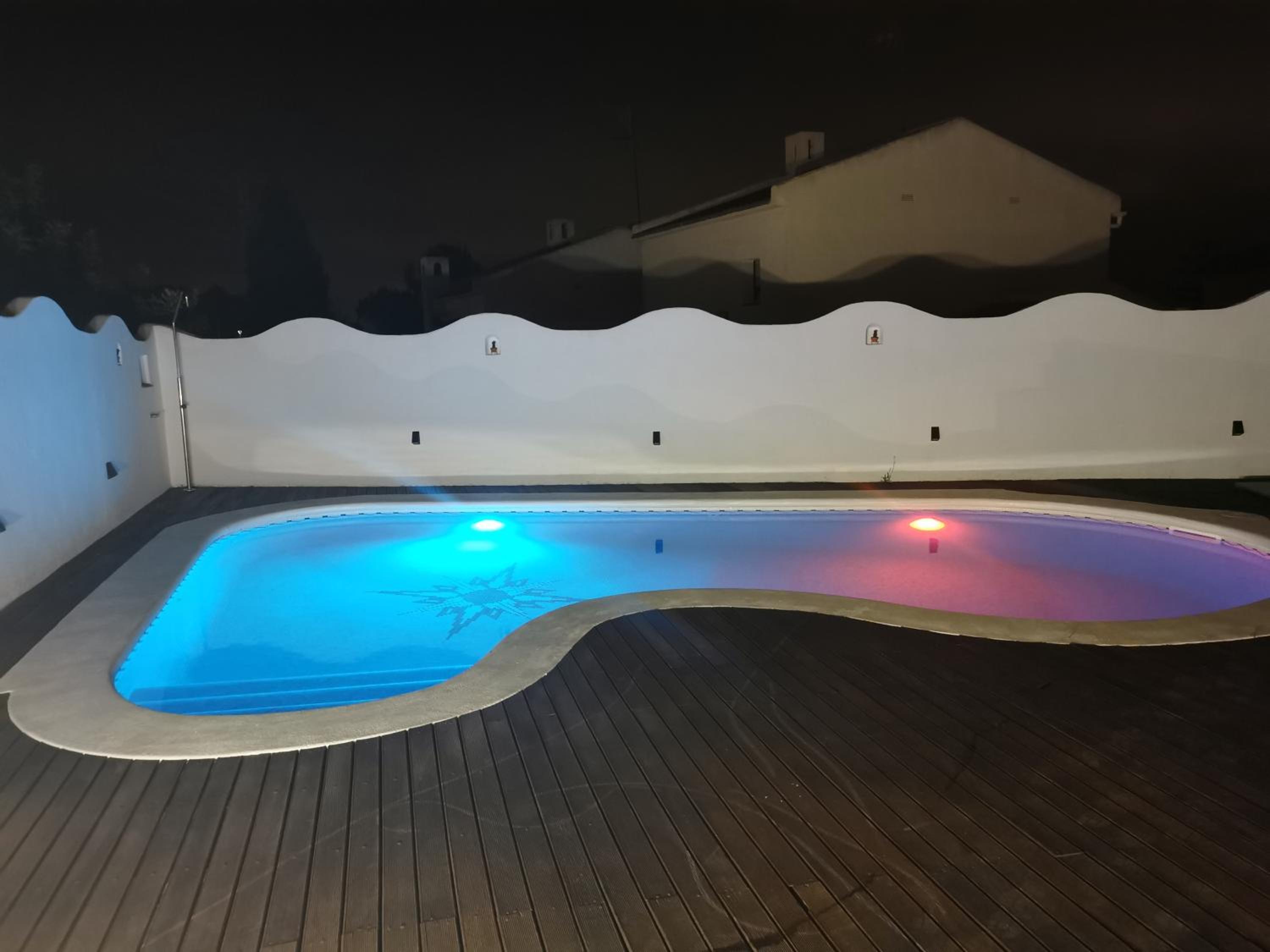 Private Pool near the Beach, 40 min from Barcelona
