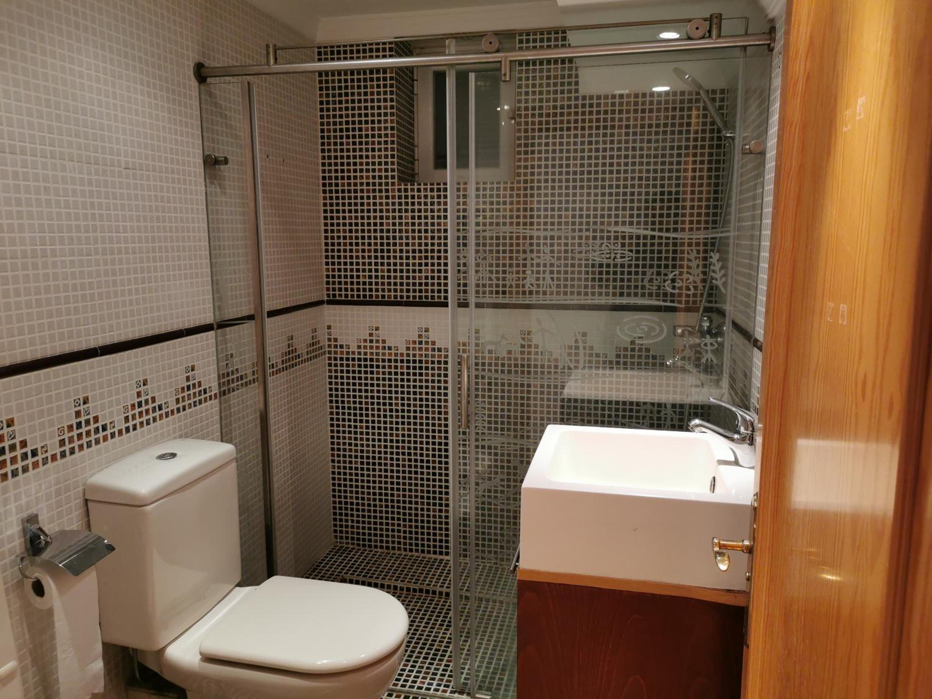 Private Pool near the Beach, 40 min from Barcelona