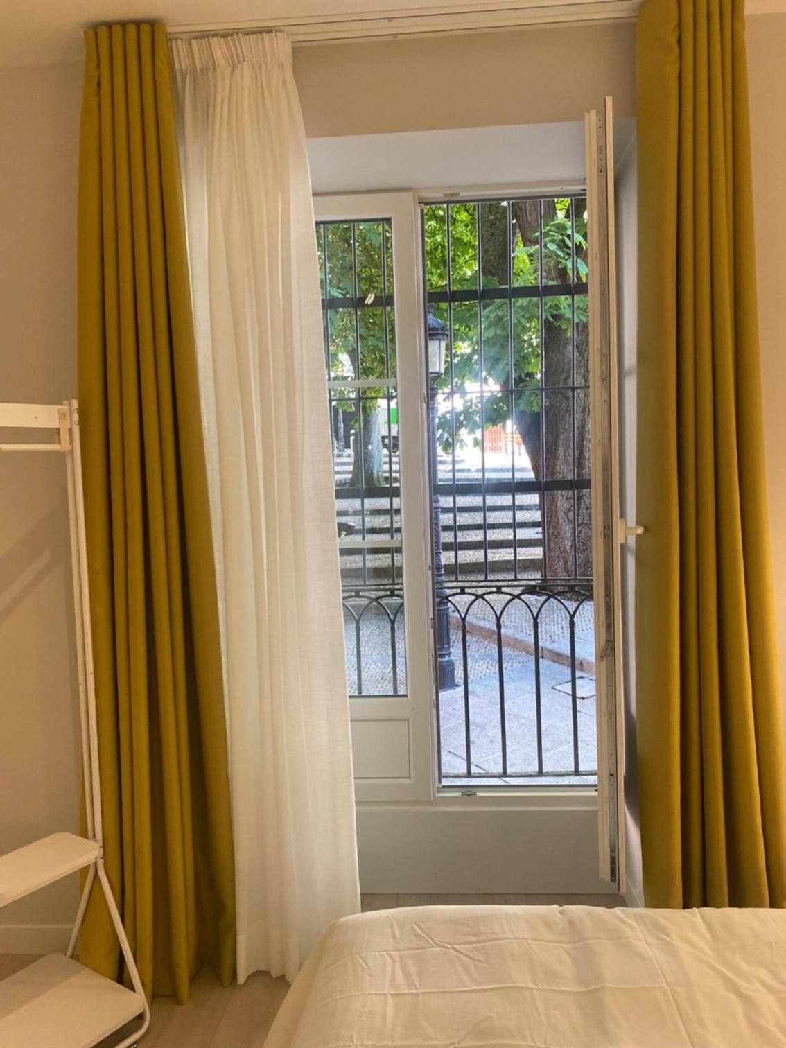 APARTAMENTOS LA FLORA BURGOS todos con aire acondicionado y ascensor