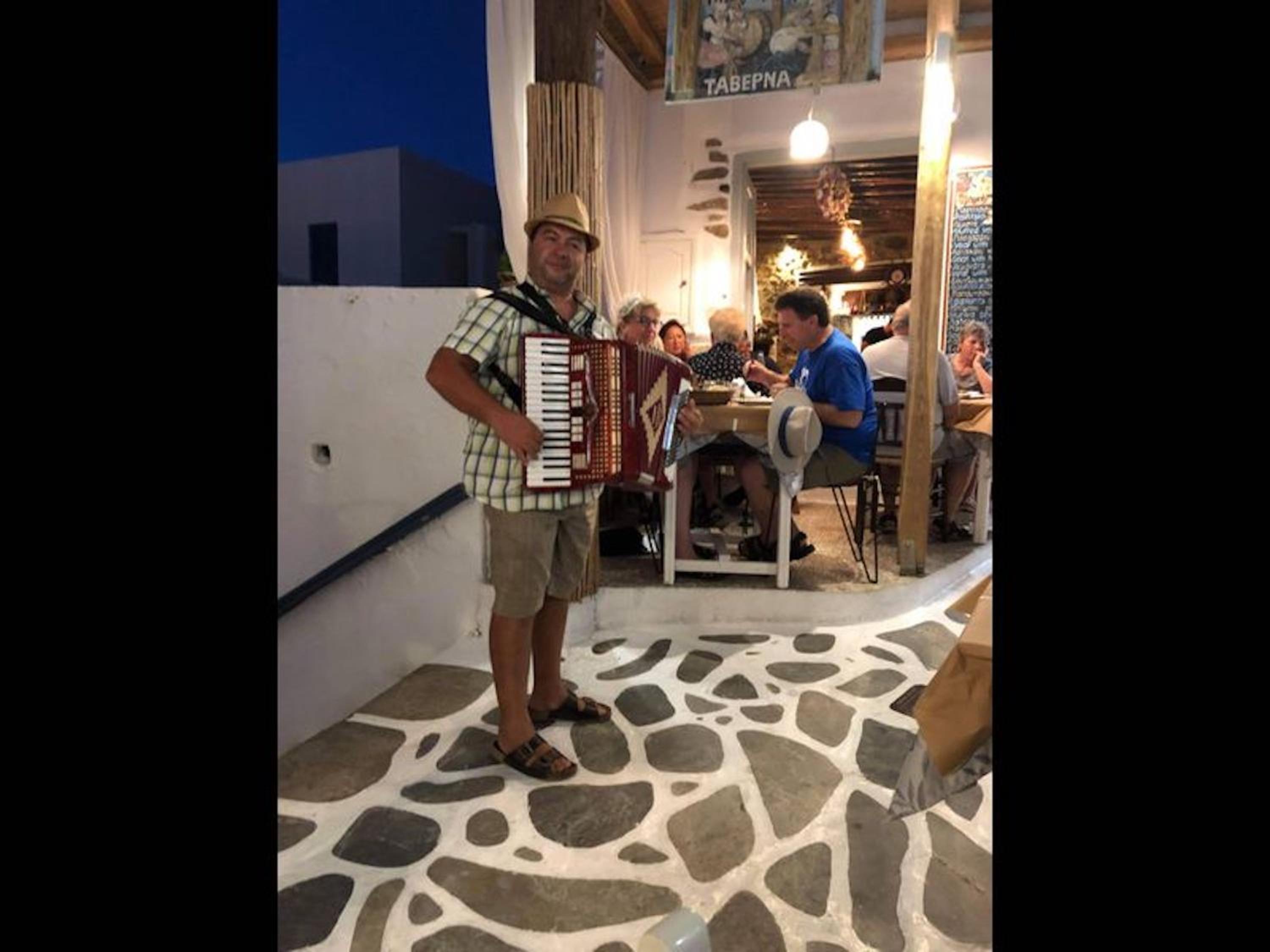 Studio Seagull - By Old Market Street - Naxos Town view 2