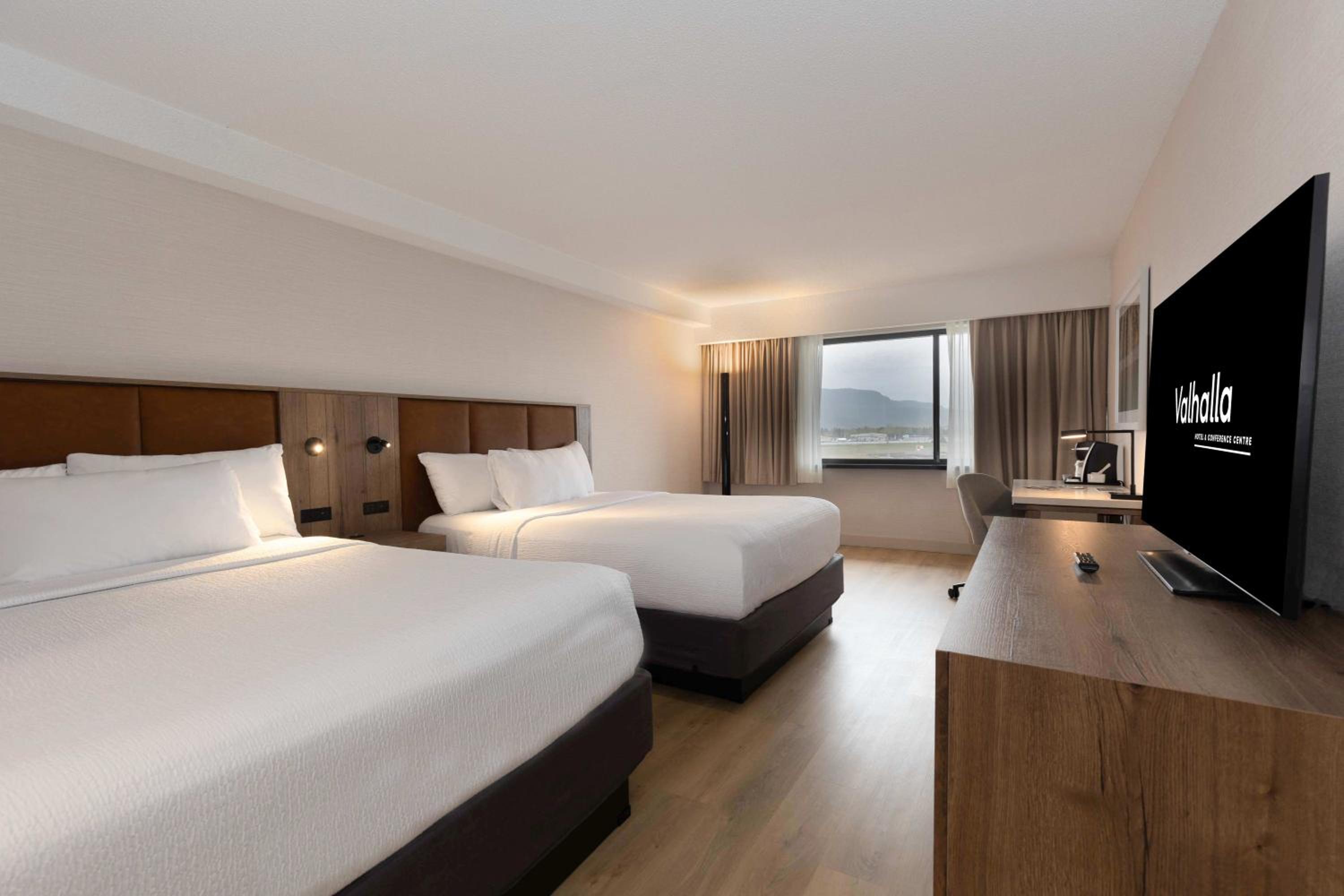 Thunder Bay Vacations - Valhalla Hotel  Conference Centre - Property Image 2