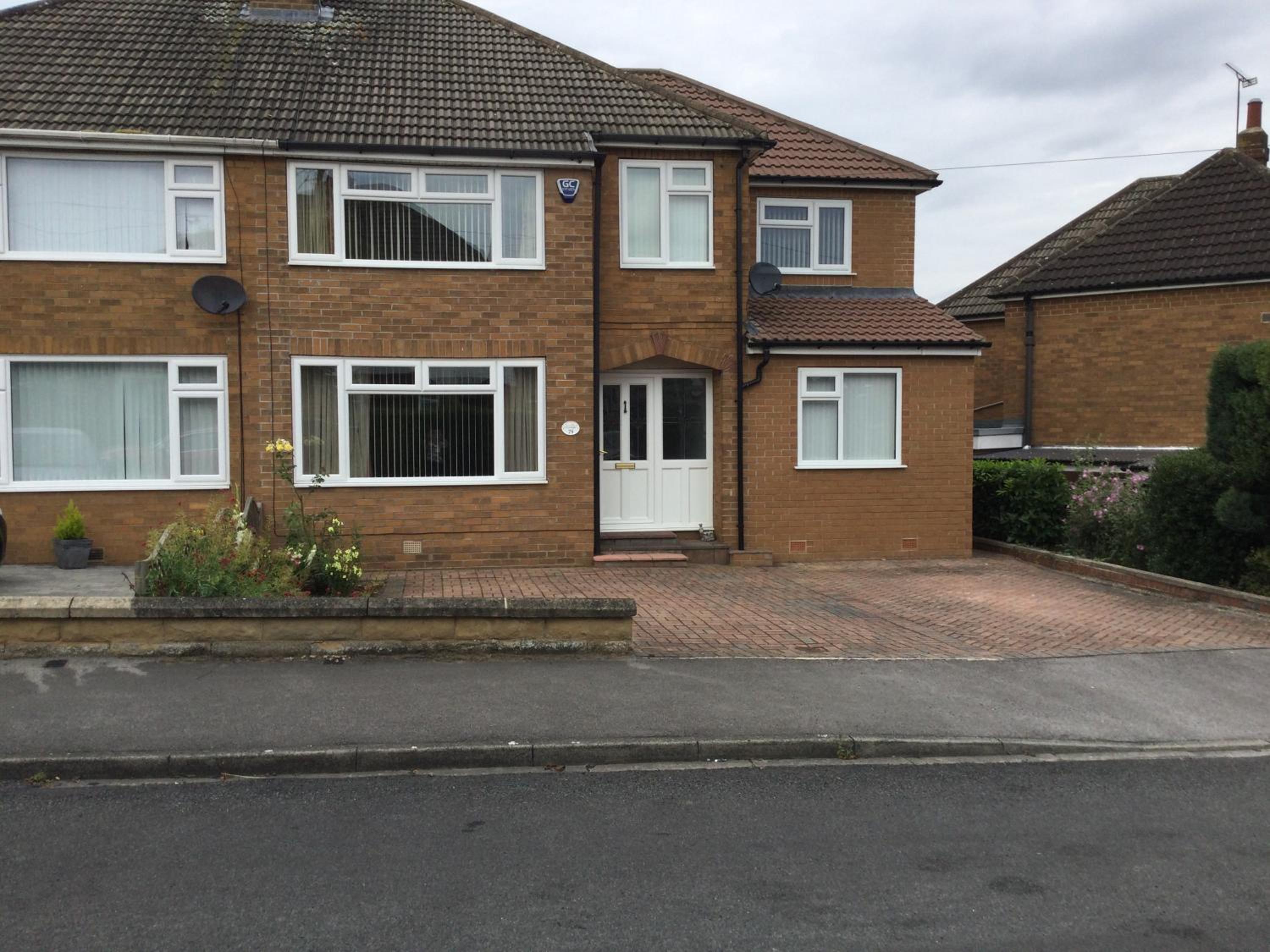 Large 4 bedroom home in Boston Spa village In-between York, Harrogate and Leeds, Sleeps 9 view 4