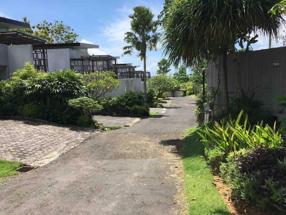 Modern Balinese Villa with Scenic View view 3