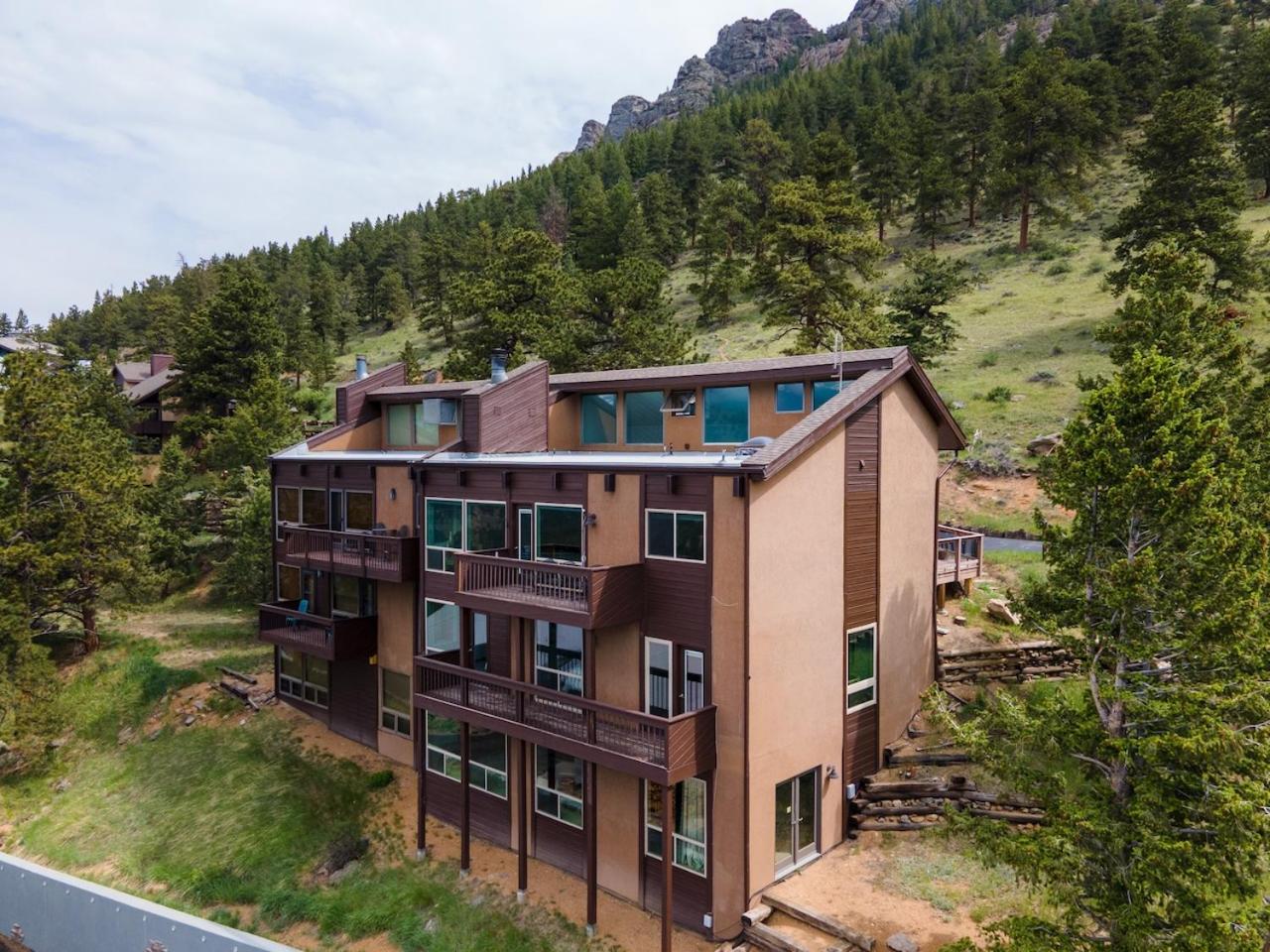 Trails End Vacation Home at Windcliff view 2
