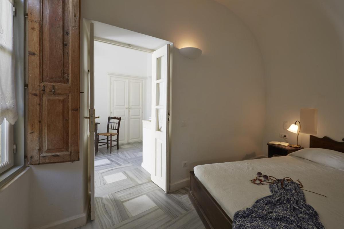 Cori Rigas Suites photo 3