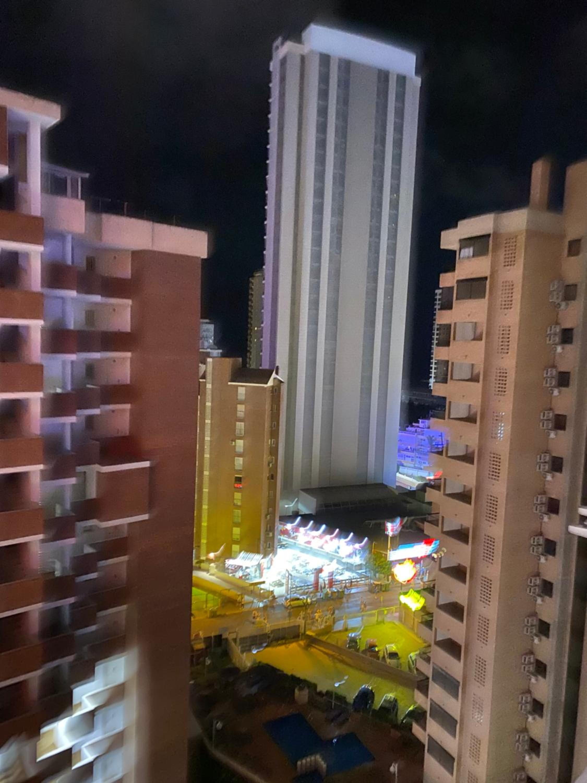SOLYMAR LEVANTE Apartamento Completo con Piscina y Parking Comunitario