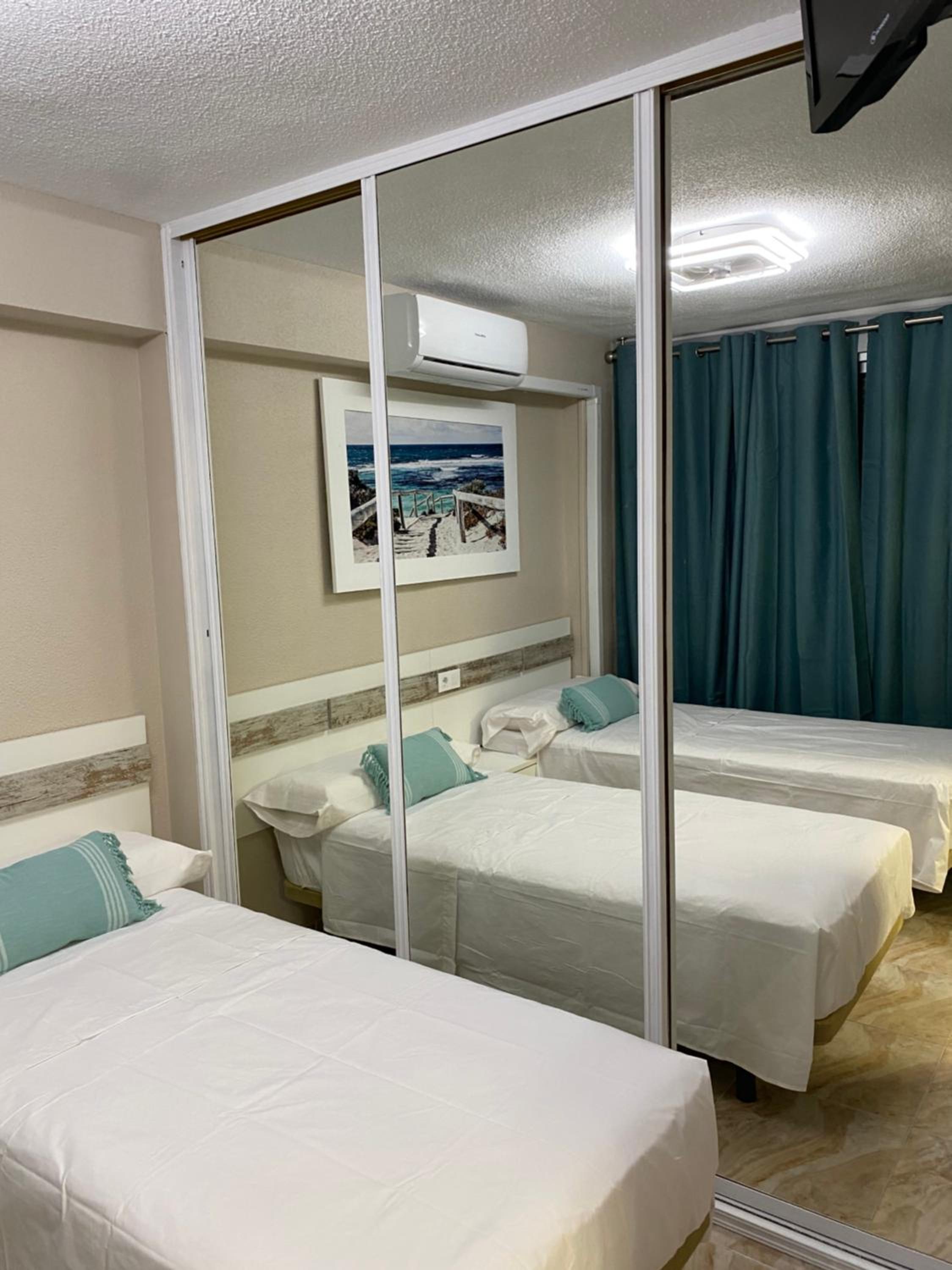 SOLYMAR LEVANTE Apartamento Completo con Piscina y Parking Comunitario