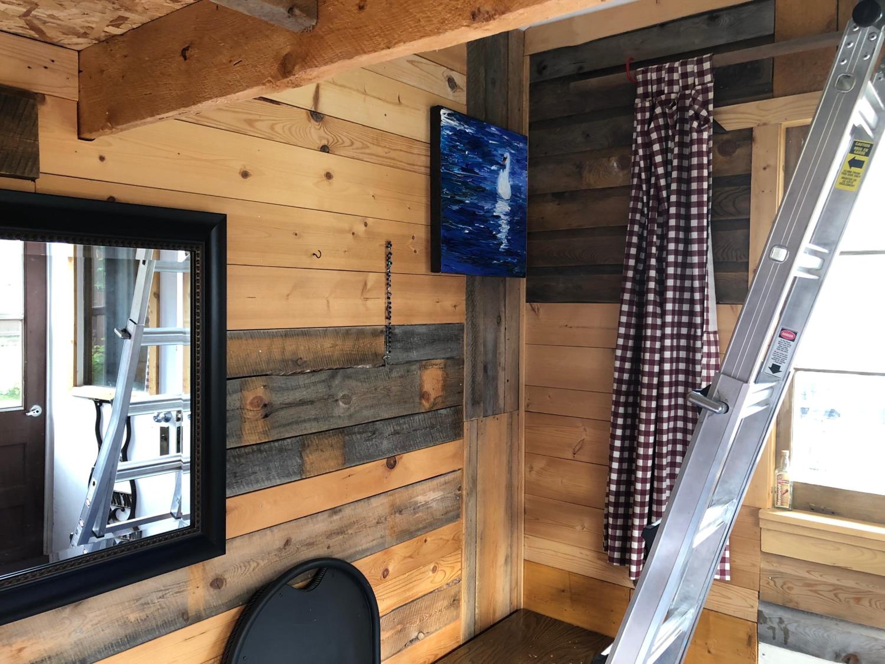Cabine, Home Sweet Home