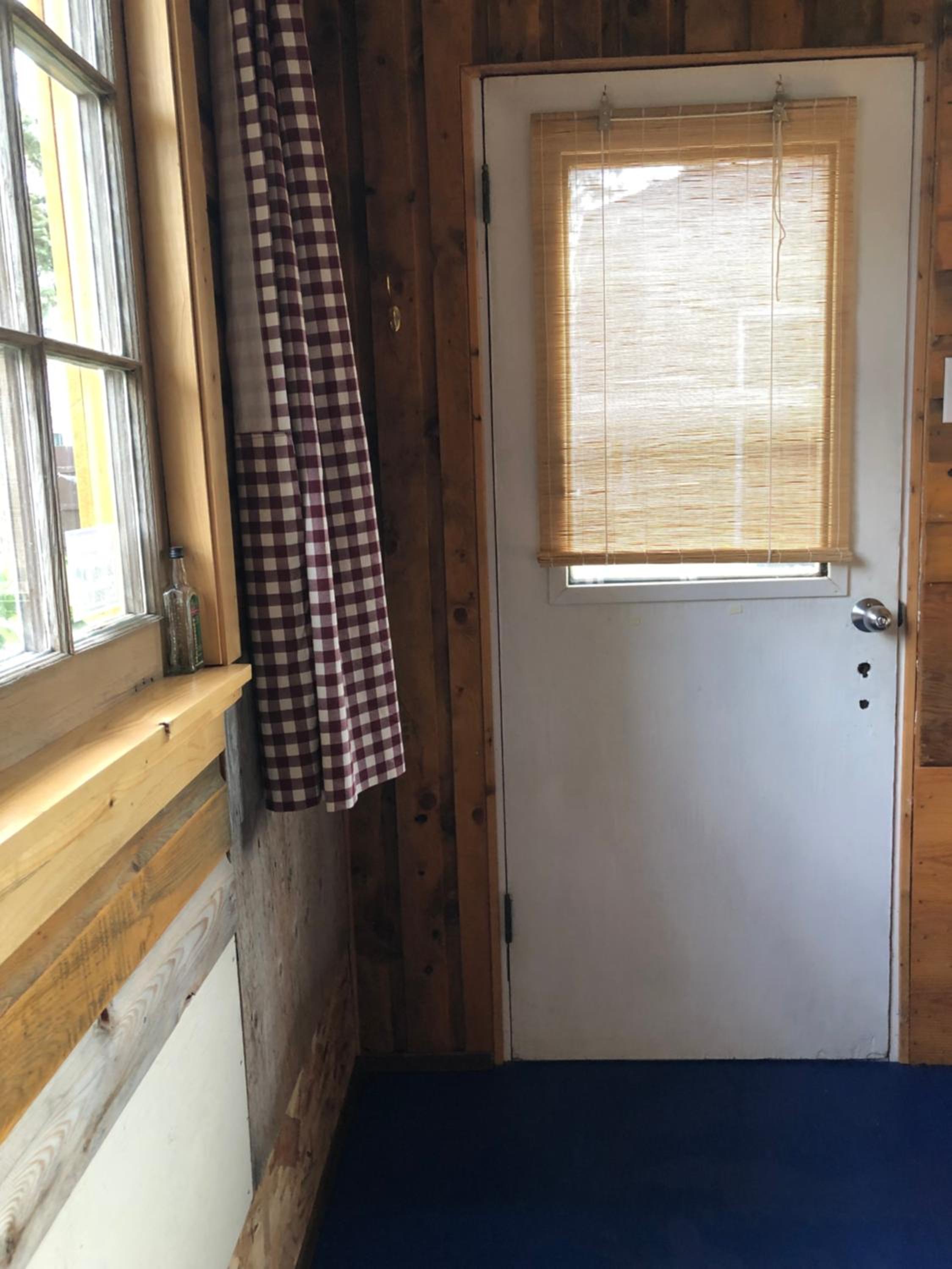 Cabine, Home Sweet Home