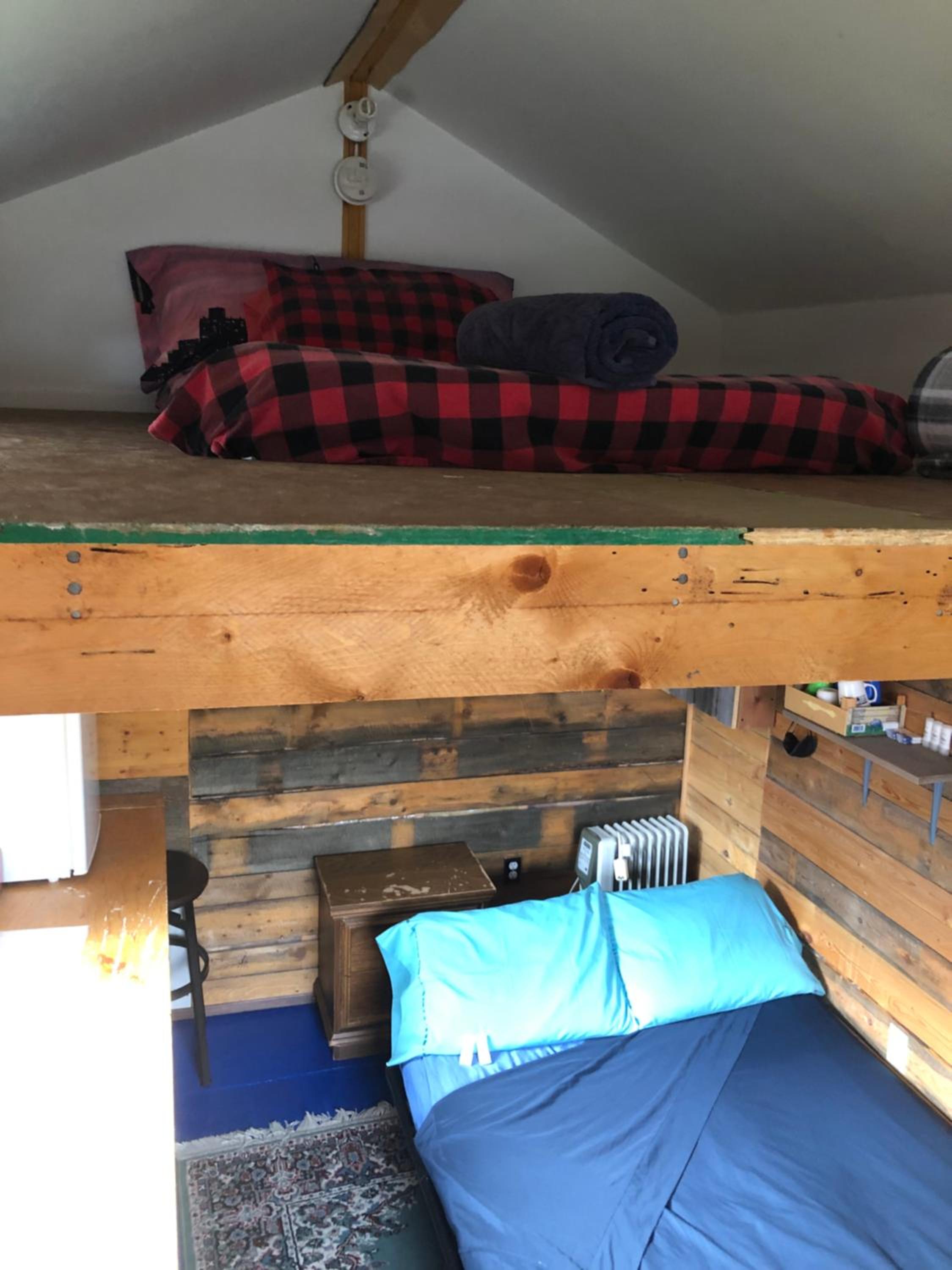 Cabine, Home Sweet Home