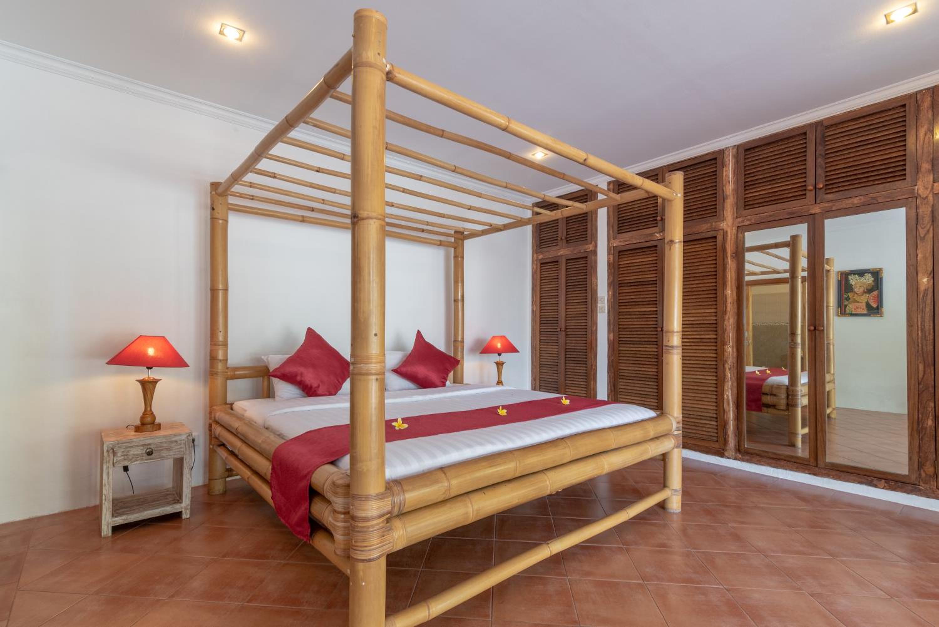 Singaraja Vacations - Villa Dinding Batu - Property Image 80