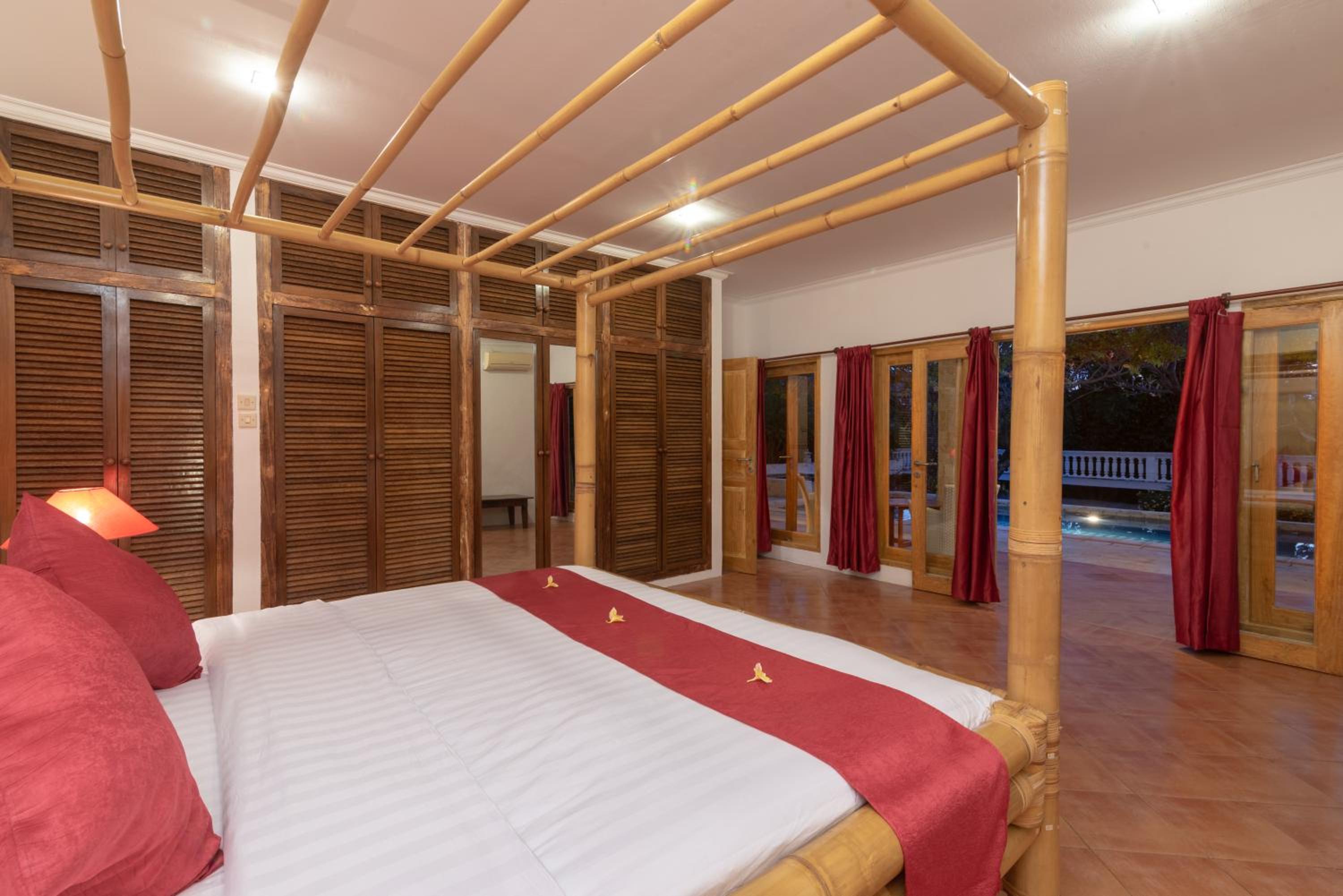 Singaraja Vacations - Villa Dinding Batu - Property Image 12