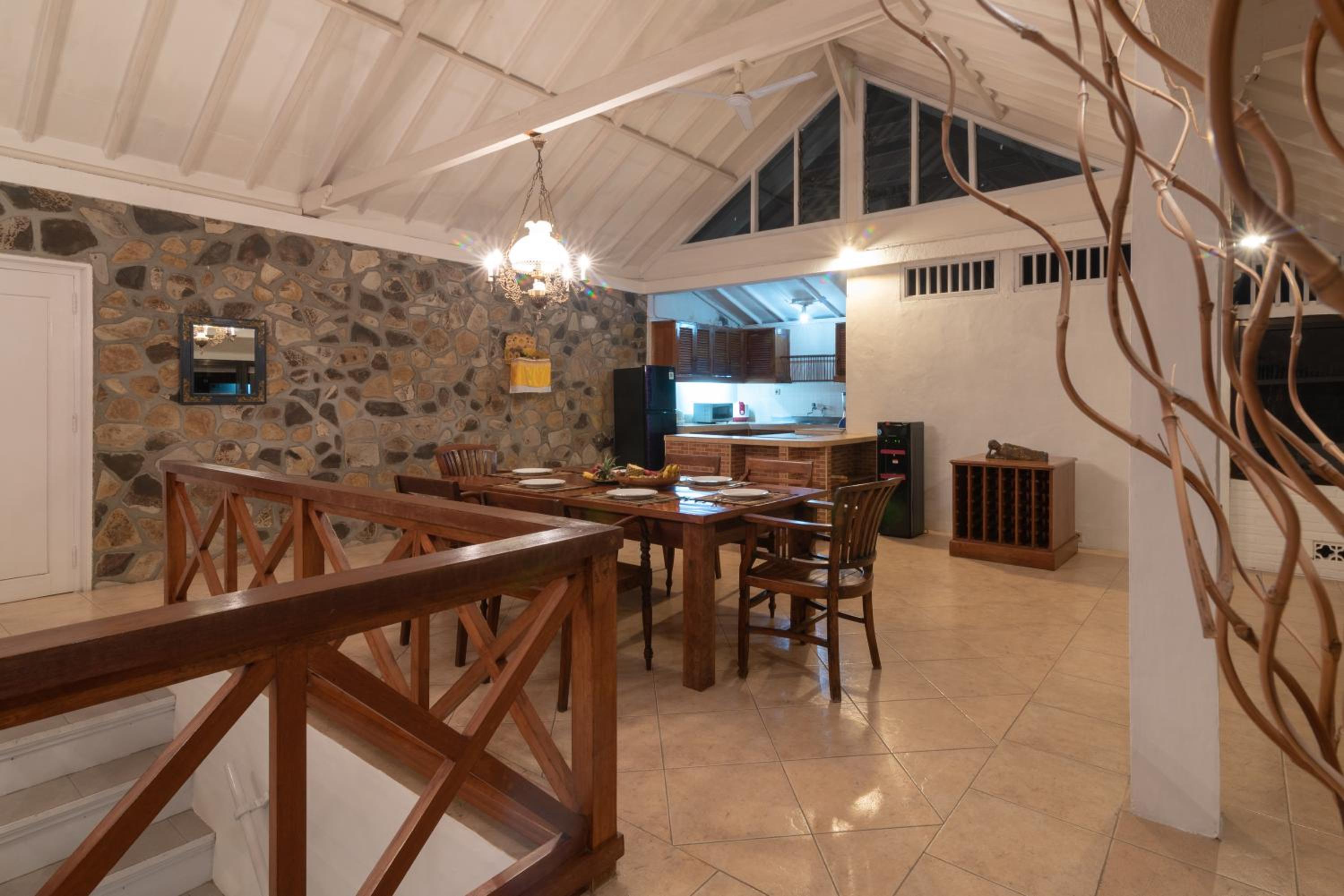 Singaraja Vacations - Villa Dinding Batu - Property Image 27