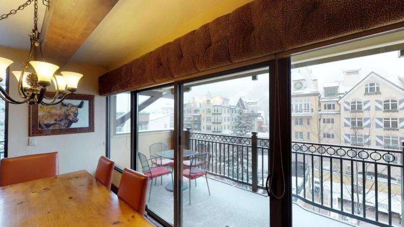 Luxury 2 Bedroom Lionshead Village Condo, Short Walk To Gondola view 3