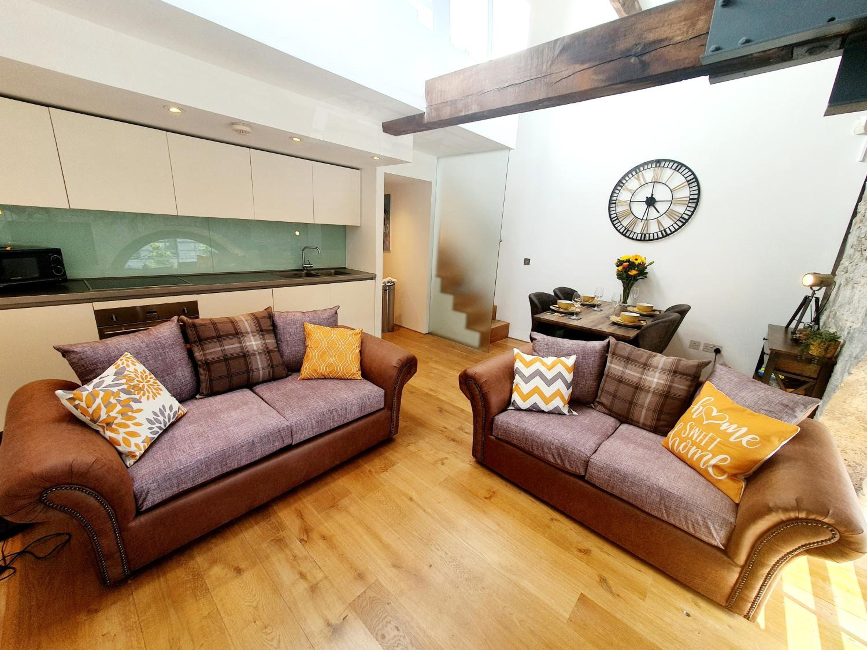 Royal William Yard - Lovely 1-Bed Apartment in Historic Plymouth view 2