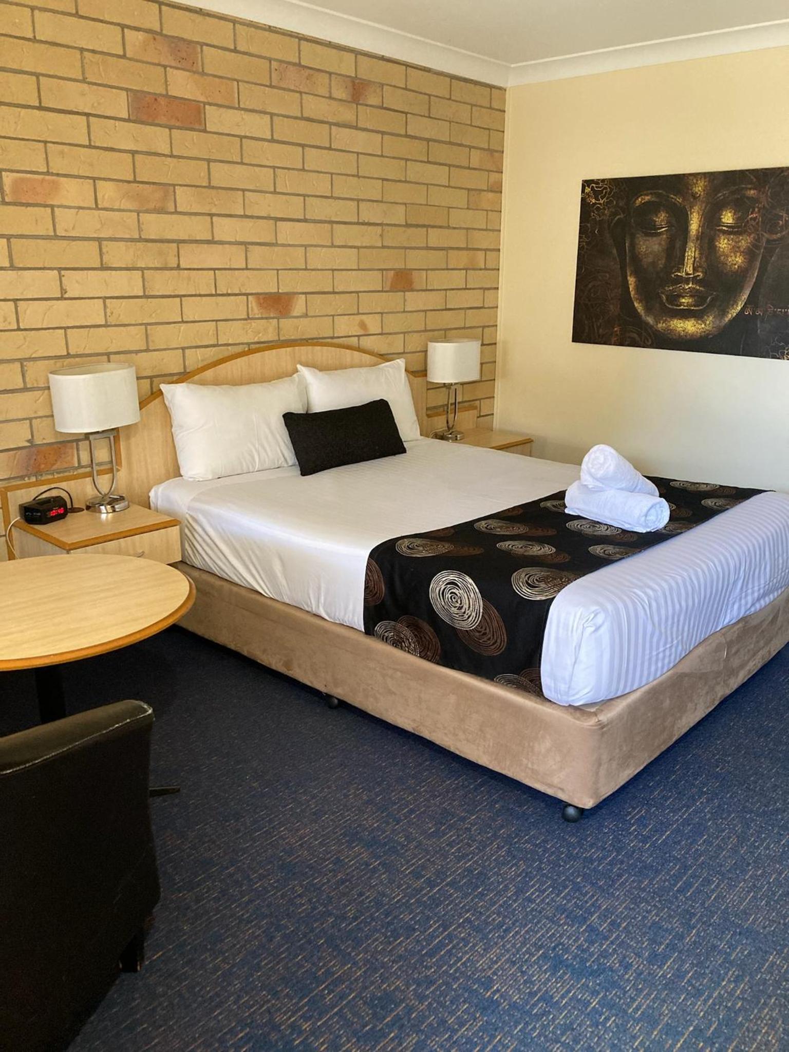 Cotswold Motor Inn