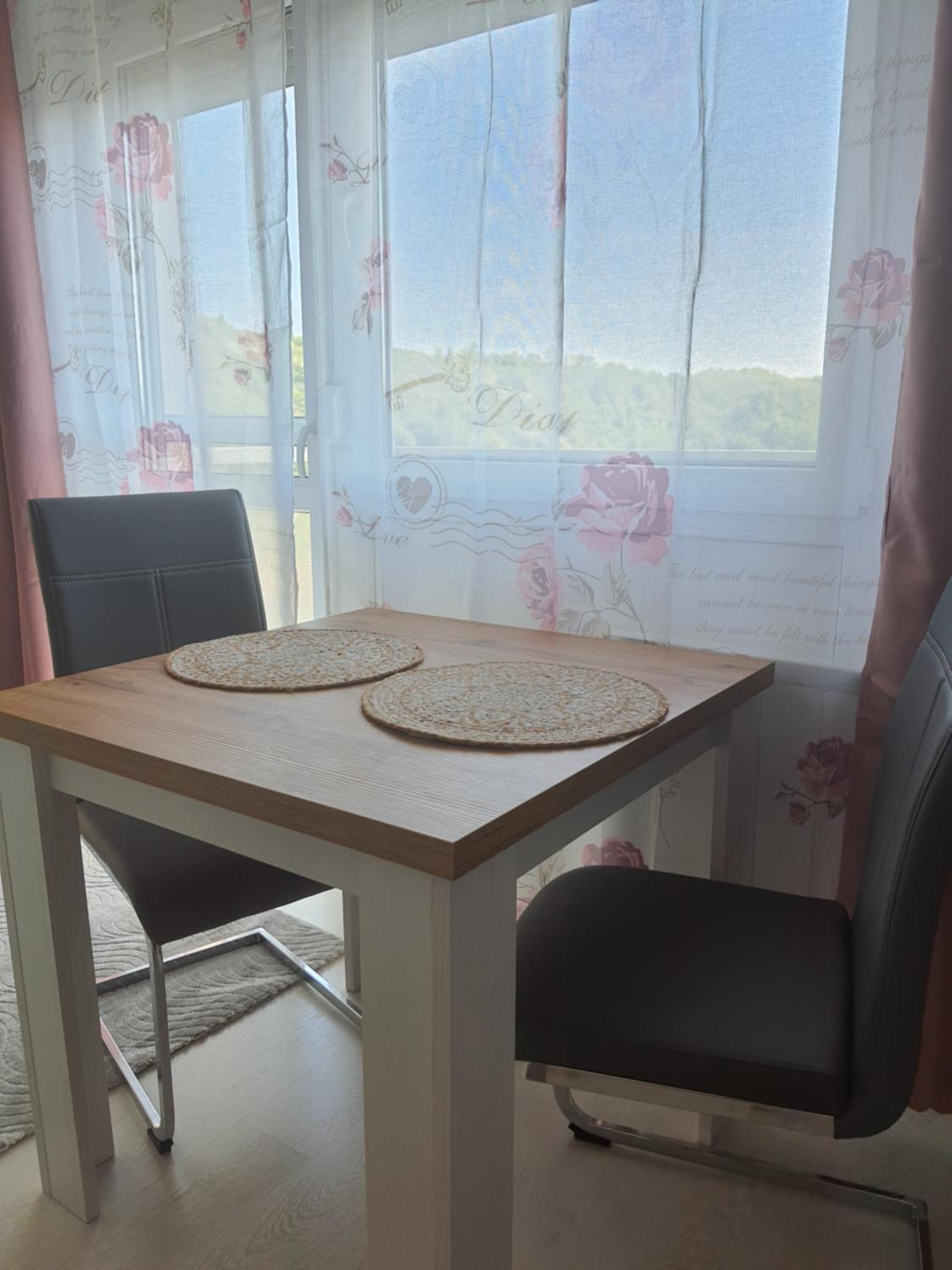 Hegyalja Apartman view 4