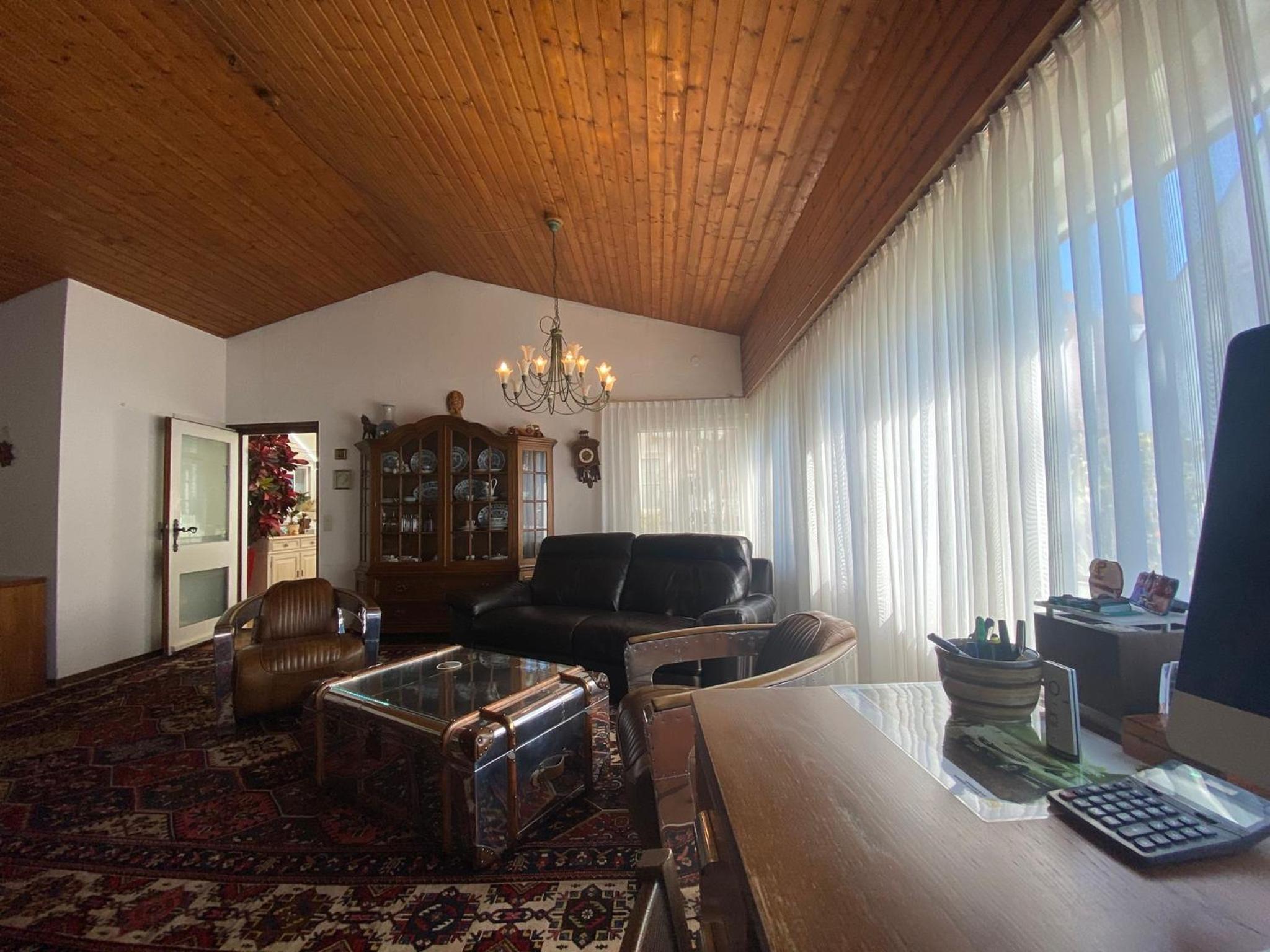 Haus Pia Executive Suites
