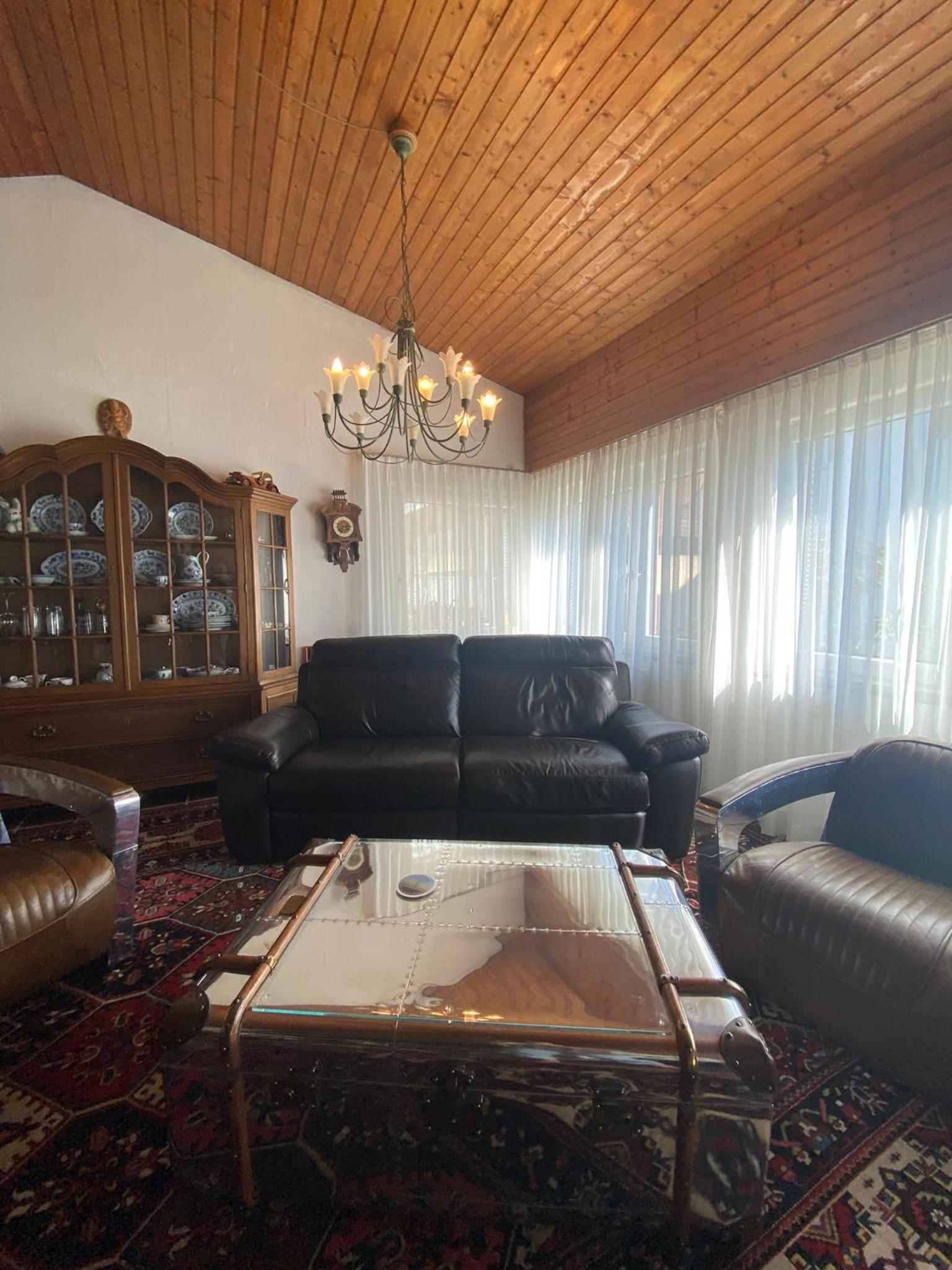 Haus Pia Executive Suites