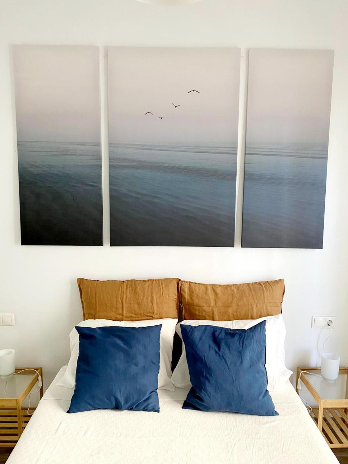 Beachfront two-bedroom apartment in Fuengirola
