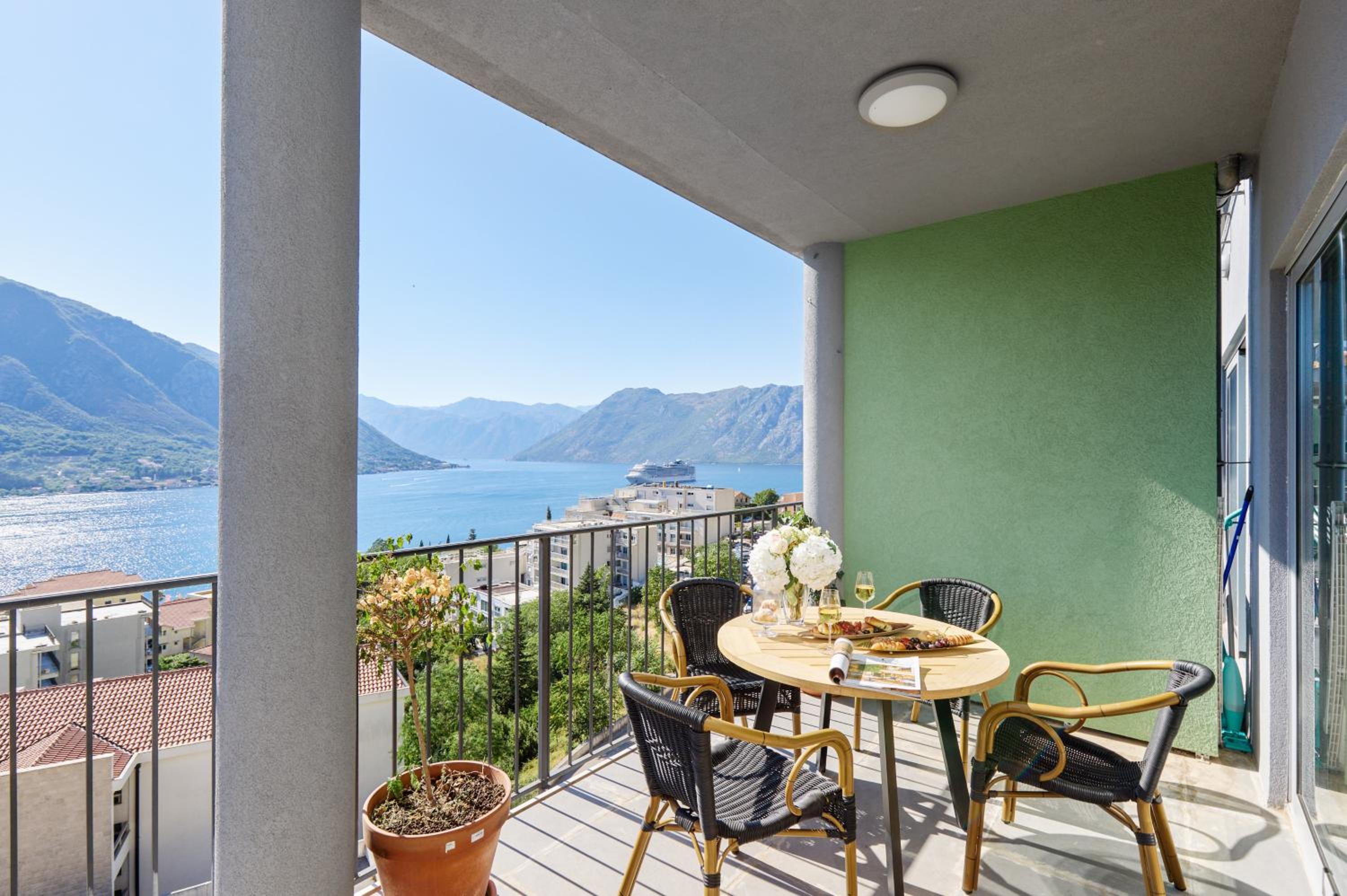 Apartment 26 With Amazing Sea View view 3