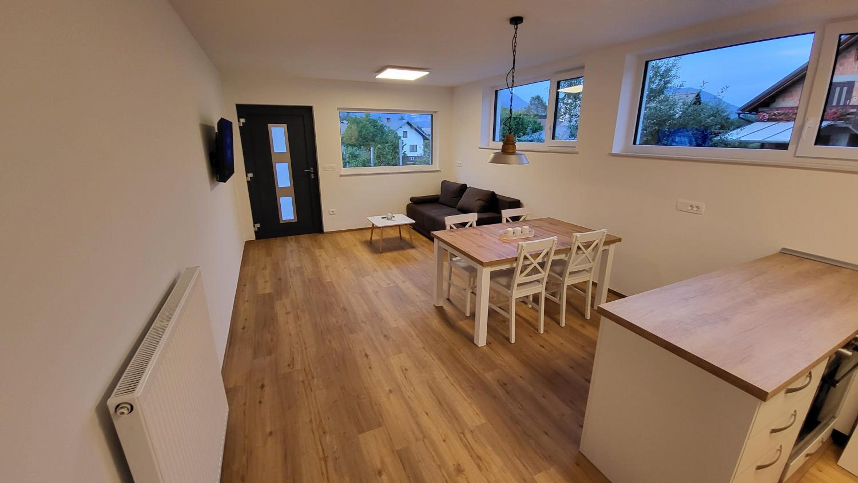 Annie's apartment view 4