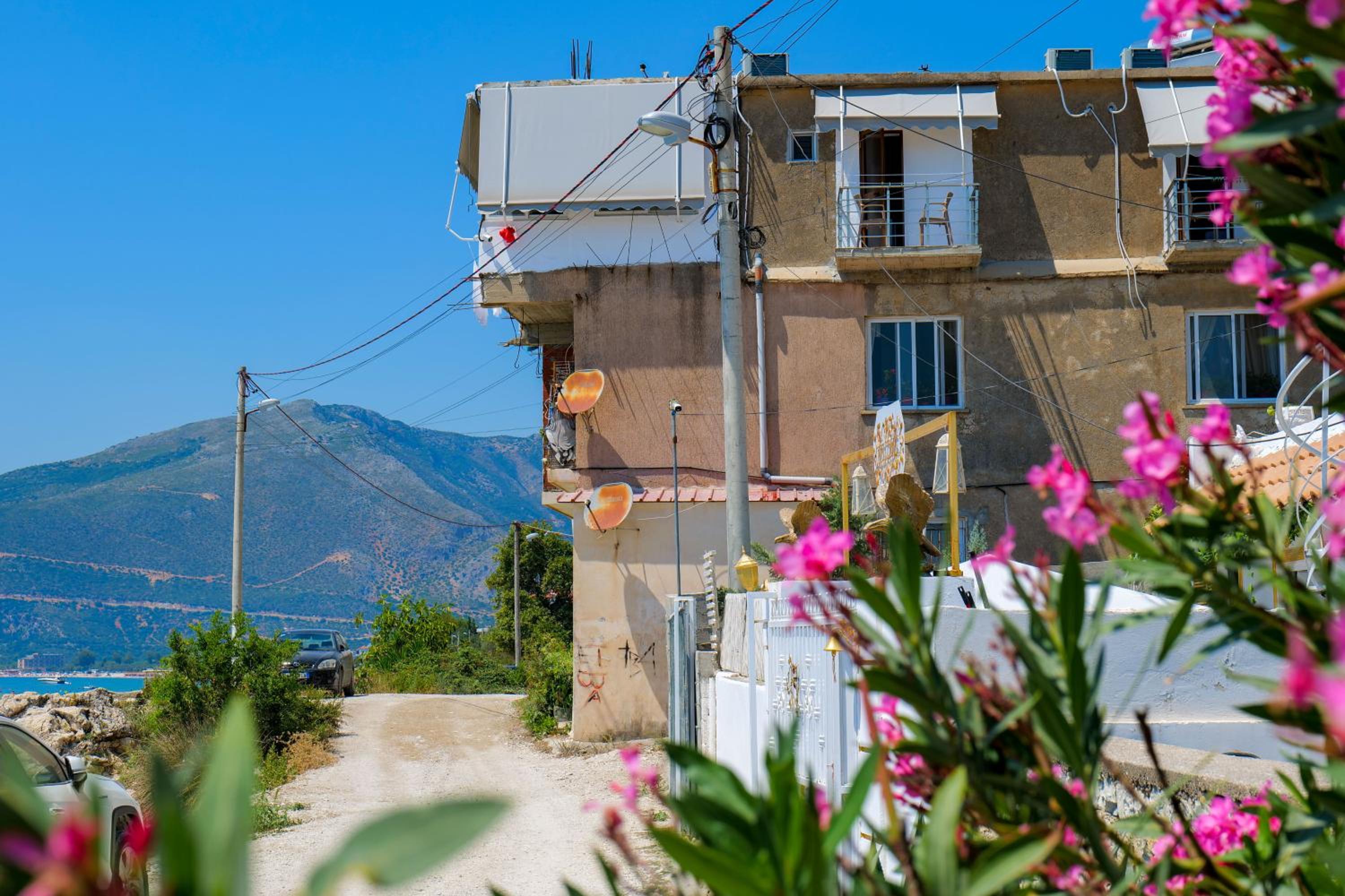 Mojsi Apartments