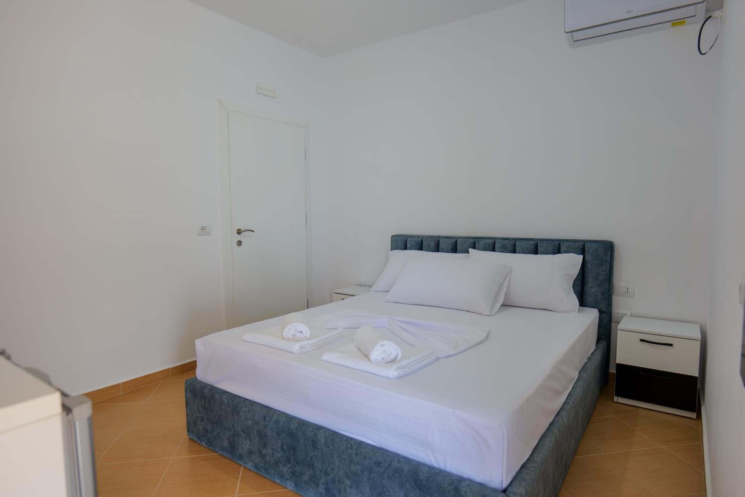 Mojsi Apartments