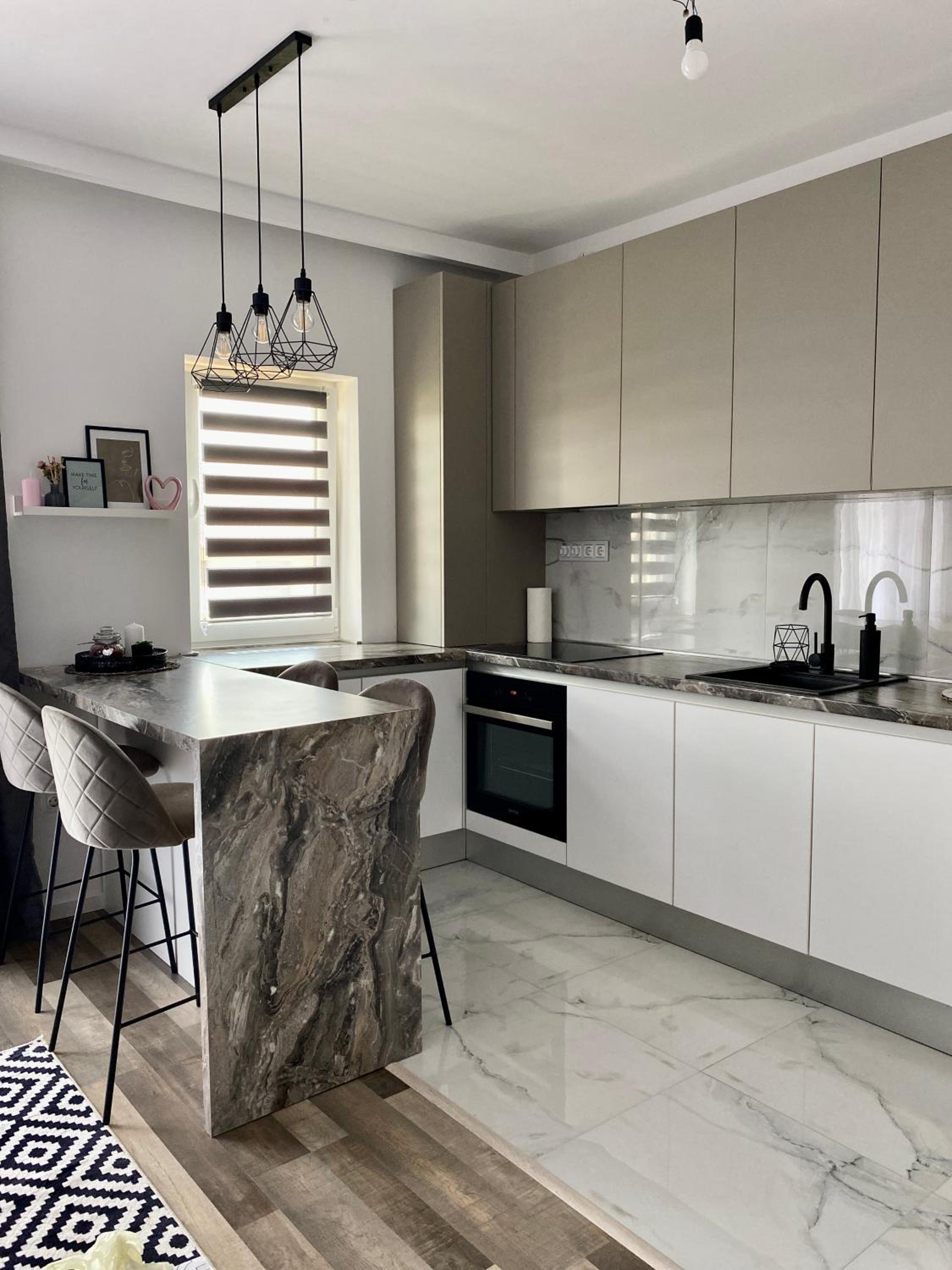 Velvet Studio en Târgu-Mureş