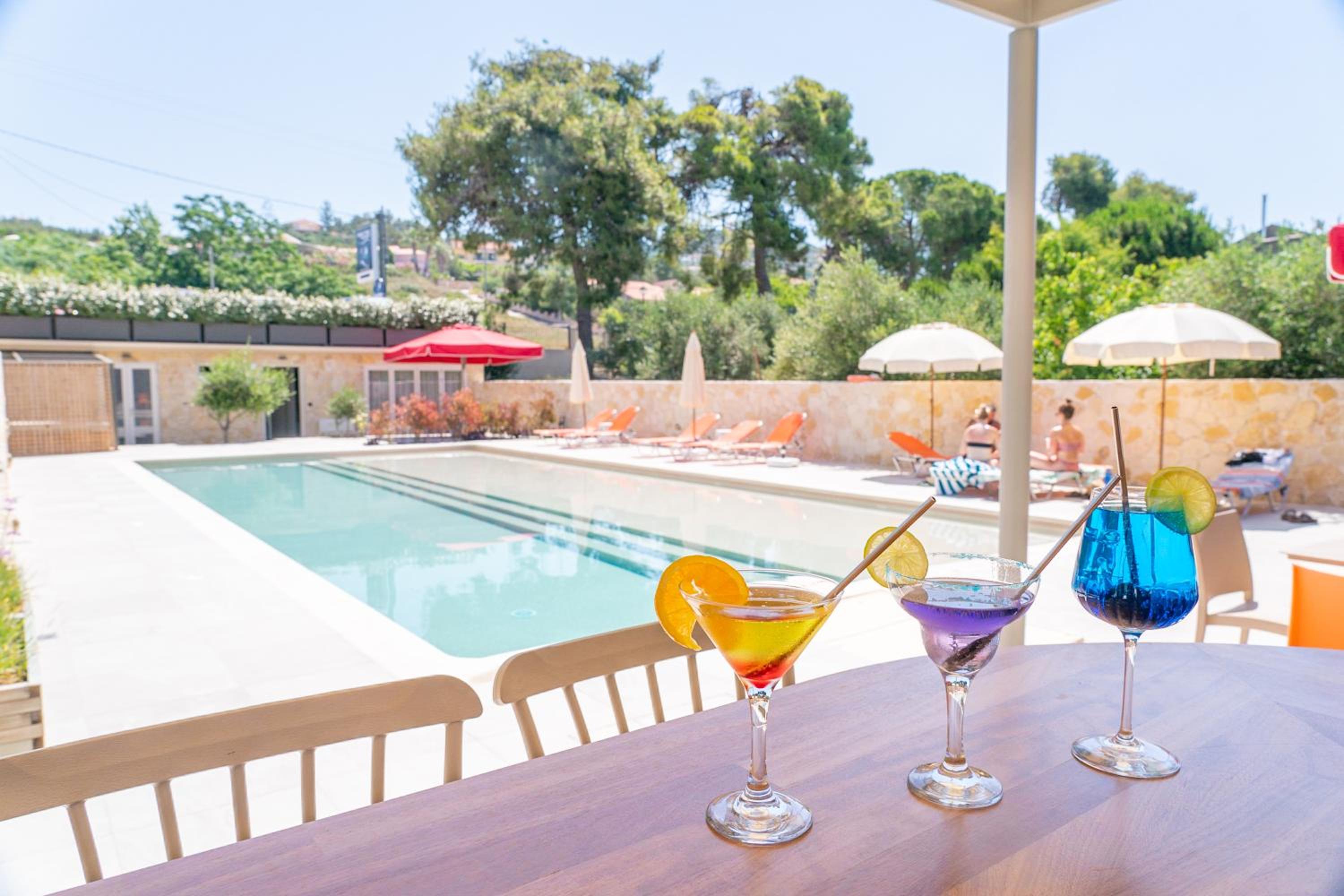 Makris Yialos Apartments