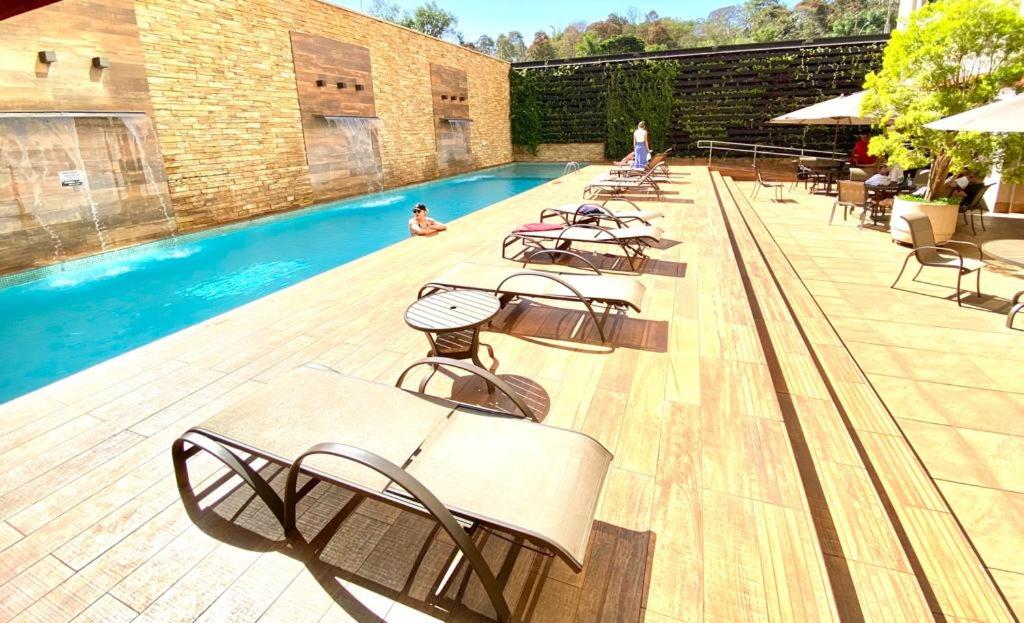 Flat Completo com Serviços em Hotel 5 Estrelas