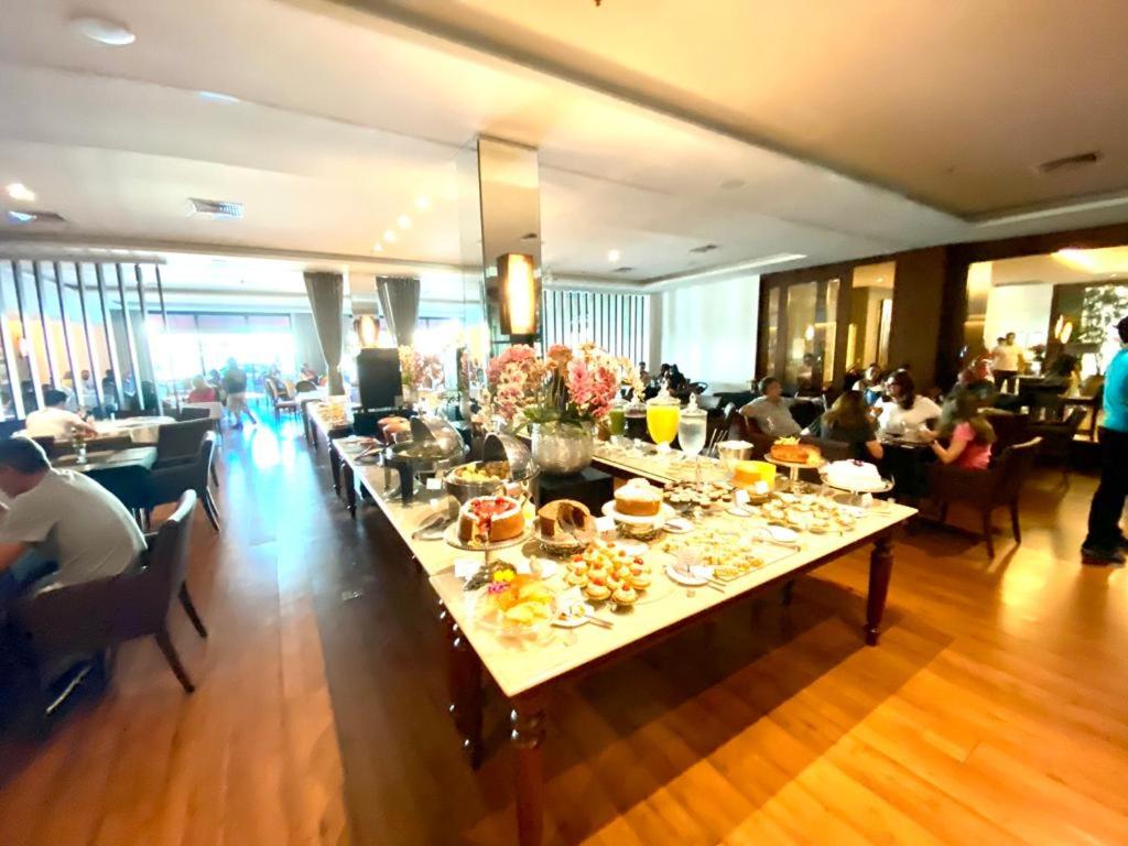 Flat Completo com Serviços em Hotel 5 Estrelas