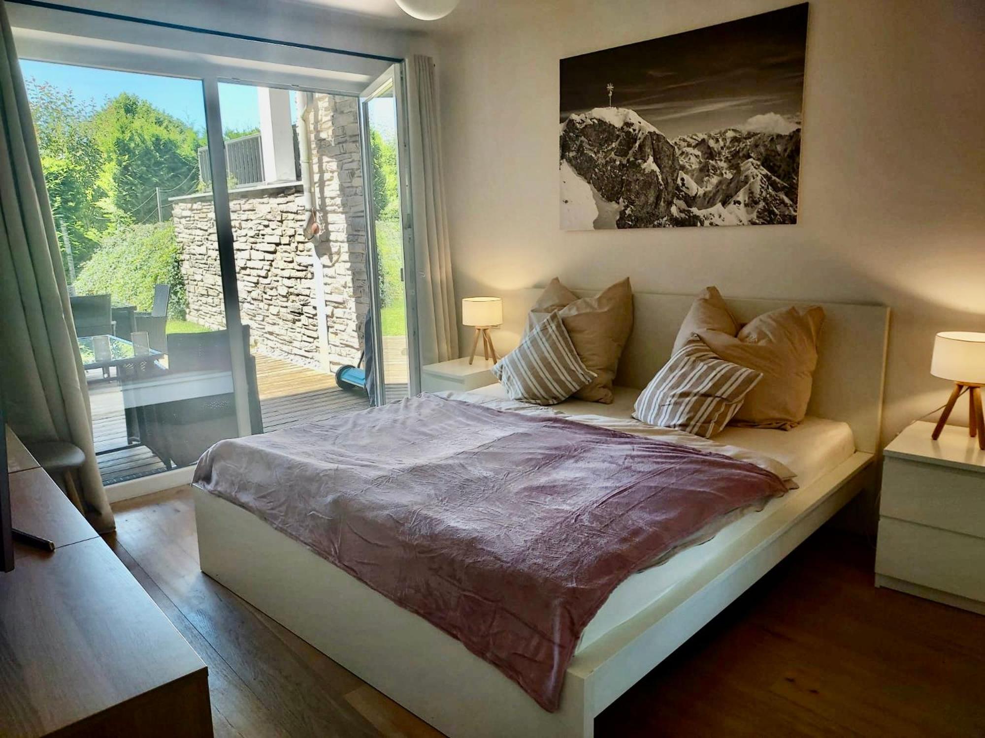 Zentral, ruhig & stilvoll mit Bergpanorama+ Garten