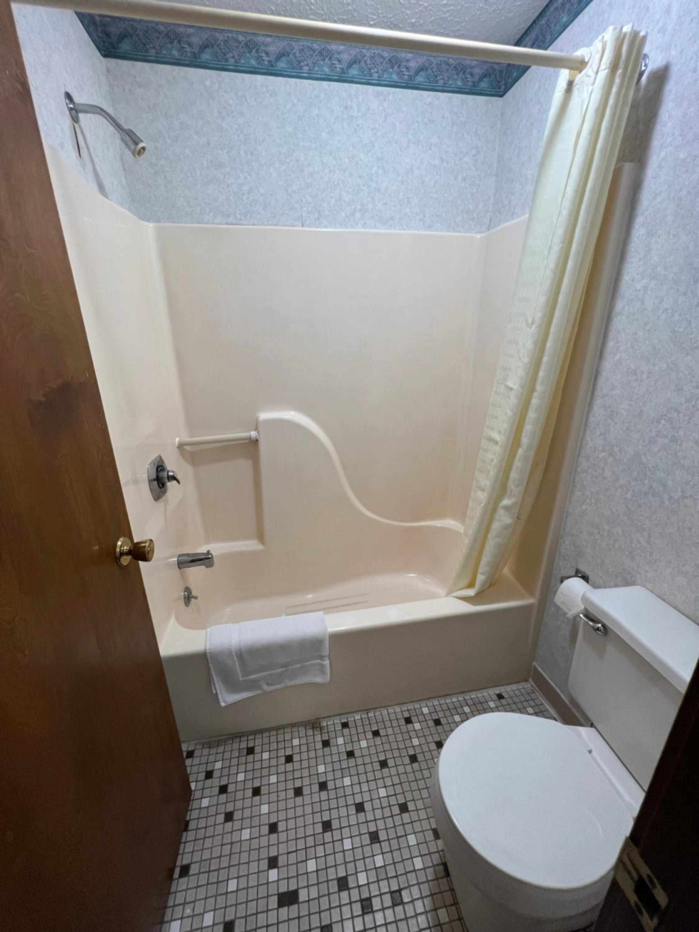 Americas Inn Bardstown, photo 49