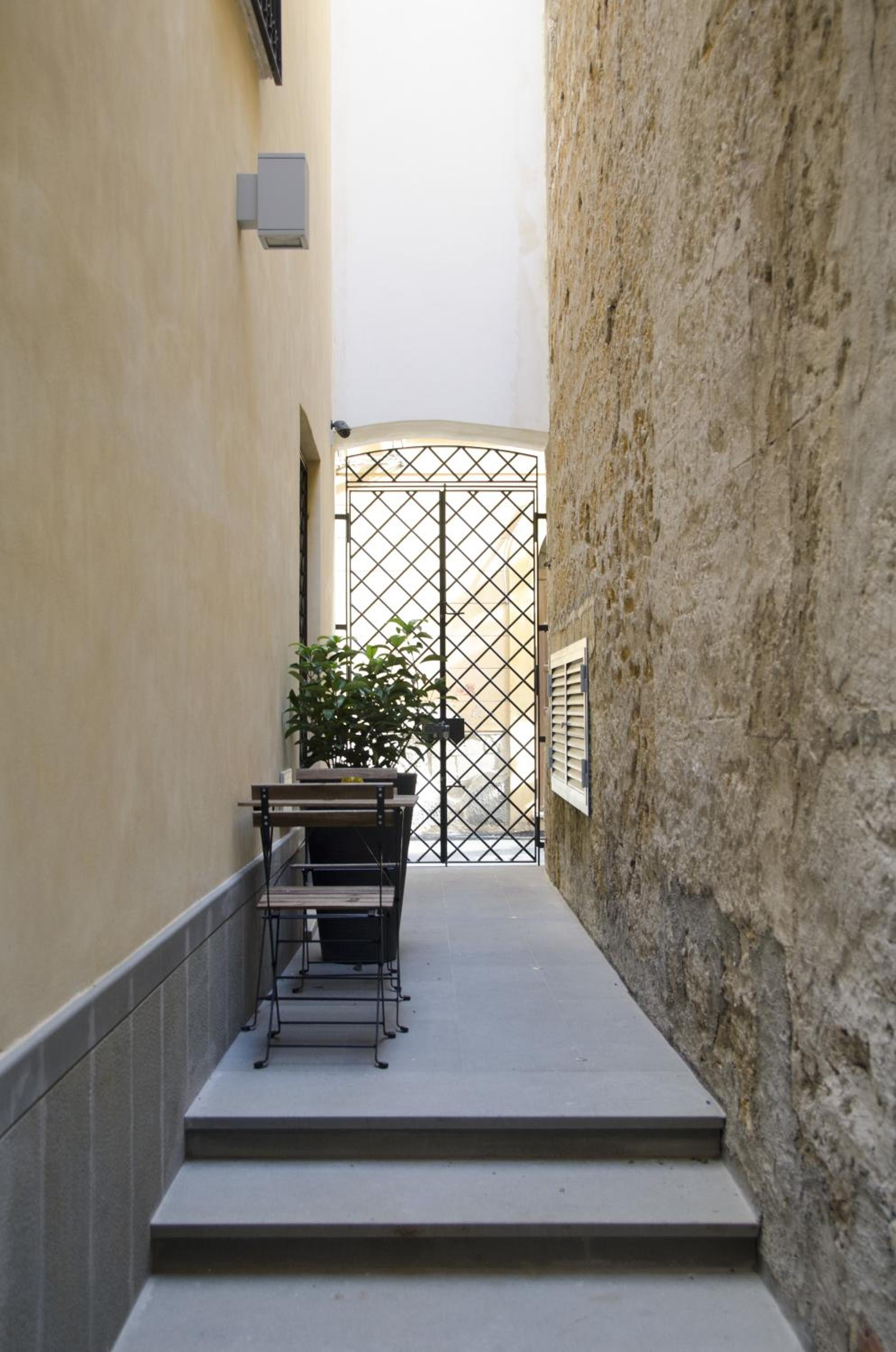Ponticello Apartments