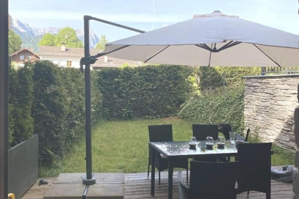 Zentral, ruhig & stilvoll mit Bergpanorama+ Garten