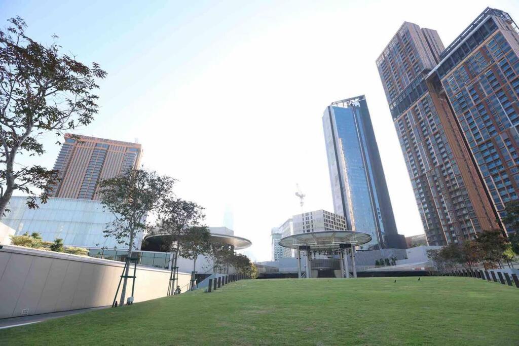Infinity pool, NEW 2 bedroom, near BBCC LALAPORT, PNB 118, KLCC with high speed wifi