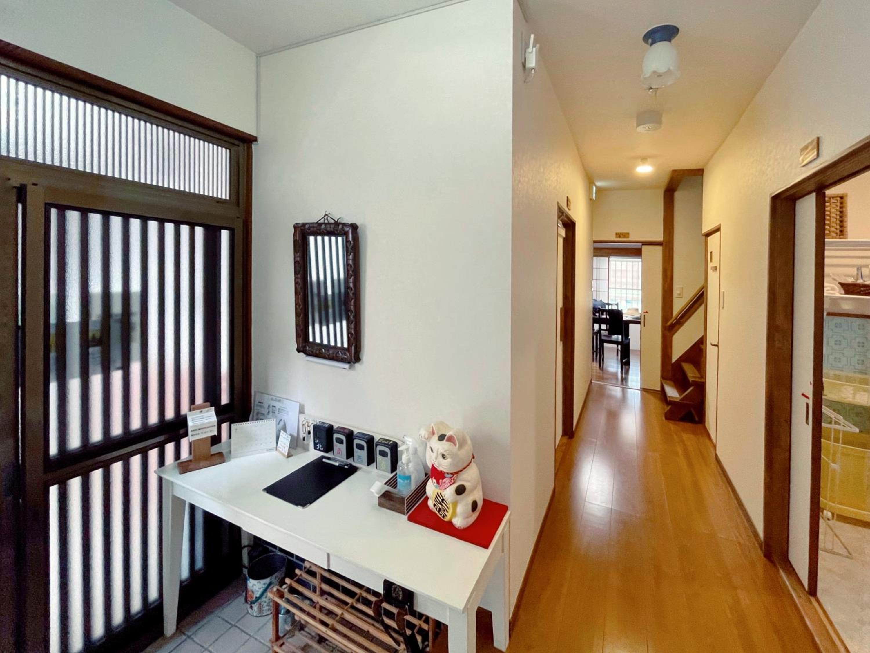 Waraku No2,Guesthouse near KIX view 5