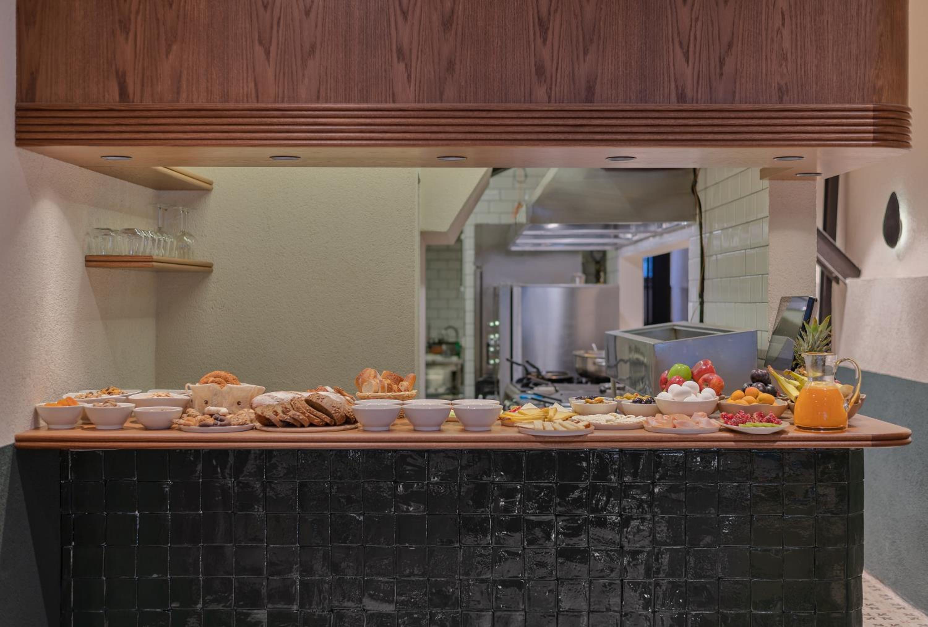 GentleTom - Image 43