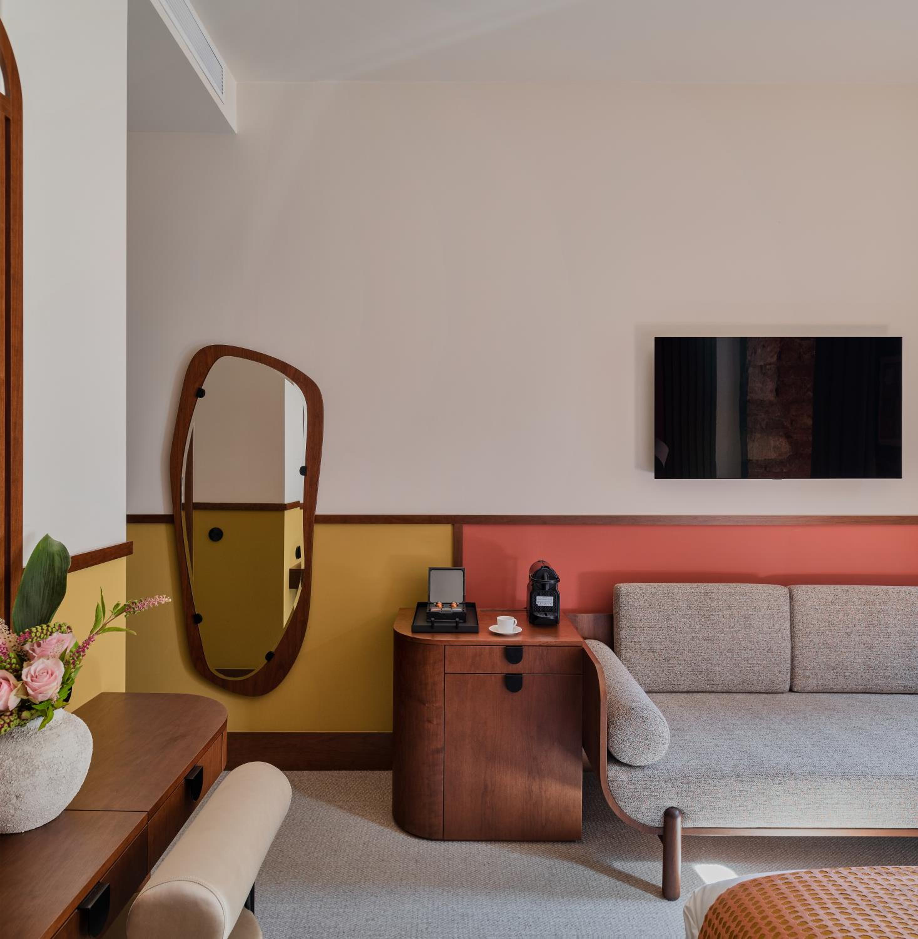 GentleTom - Image 12