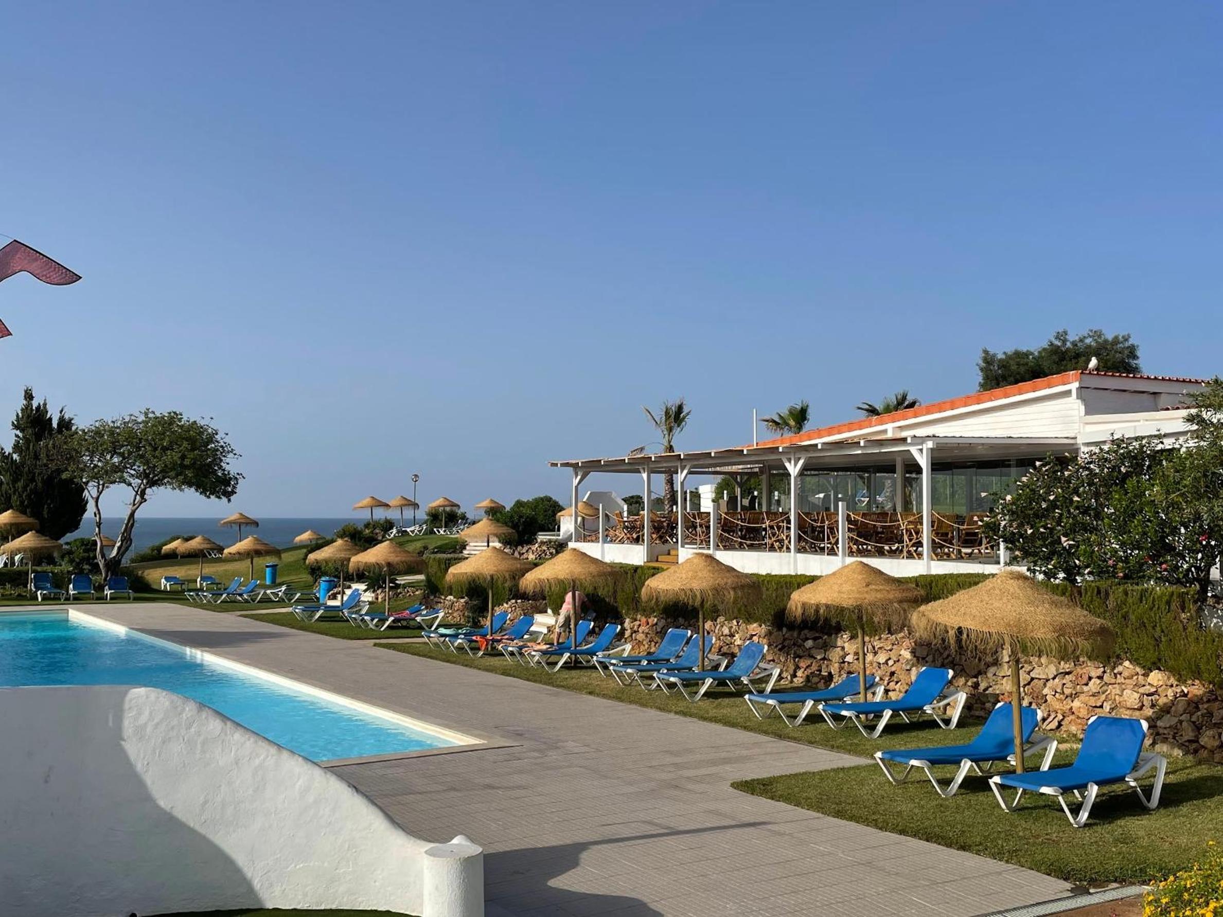 Vivenda Jardim Mar Algarve Porches view 3