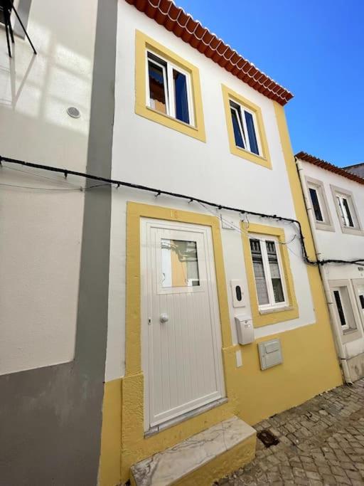 Hotel CASA ALCOCHETANA - Image 1