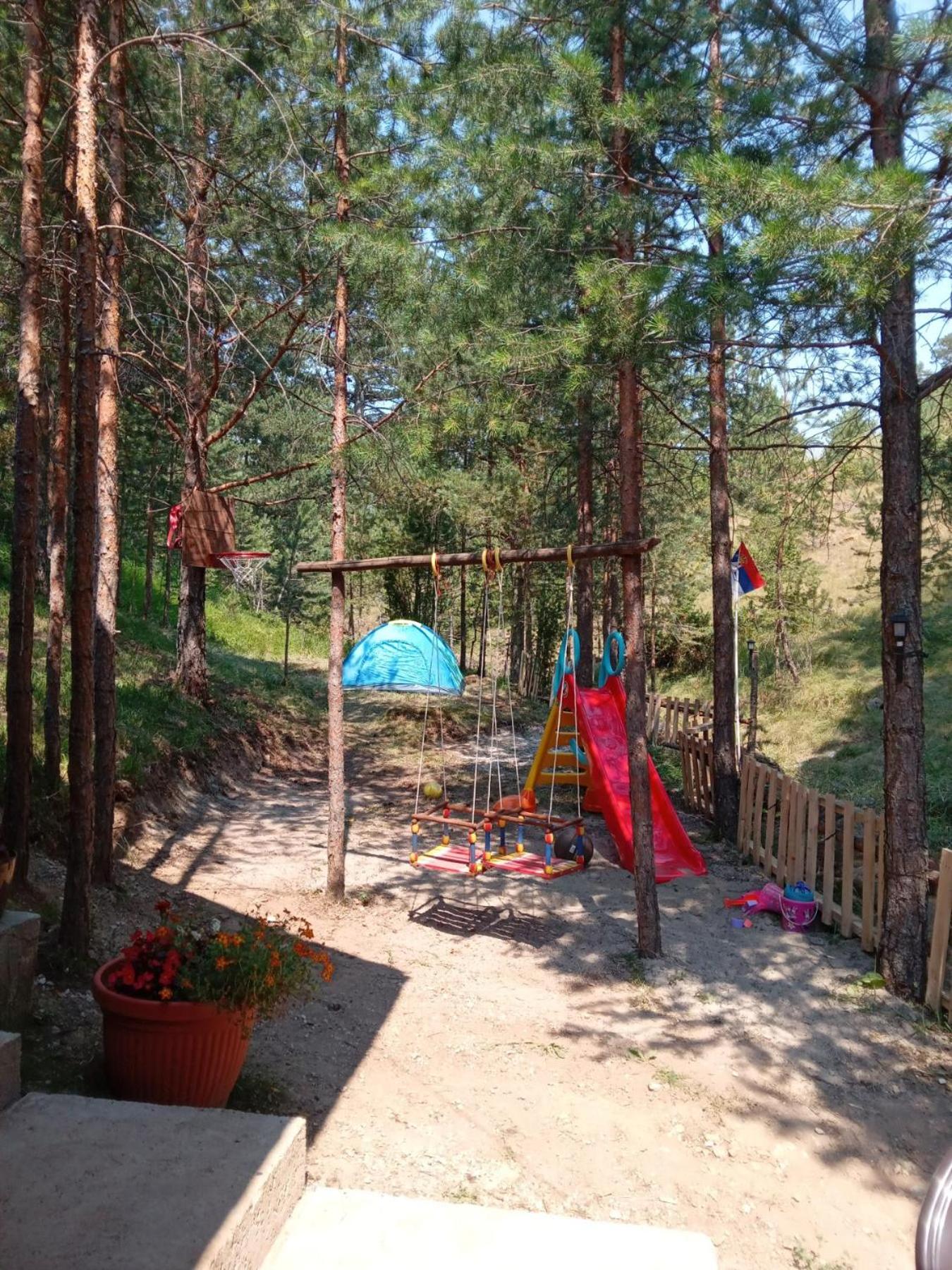 Planinska kuca Lunjo & Vuk view 4