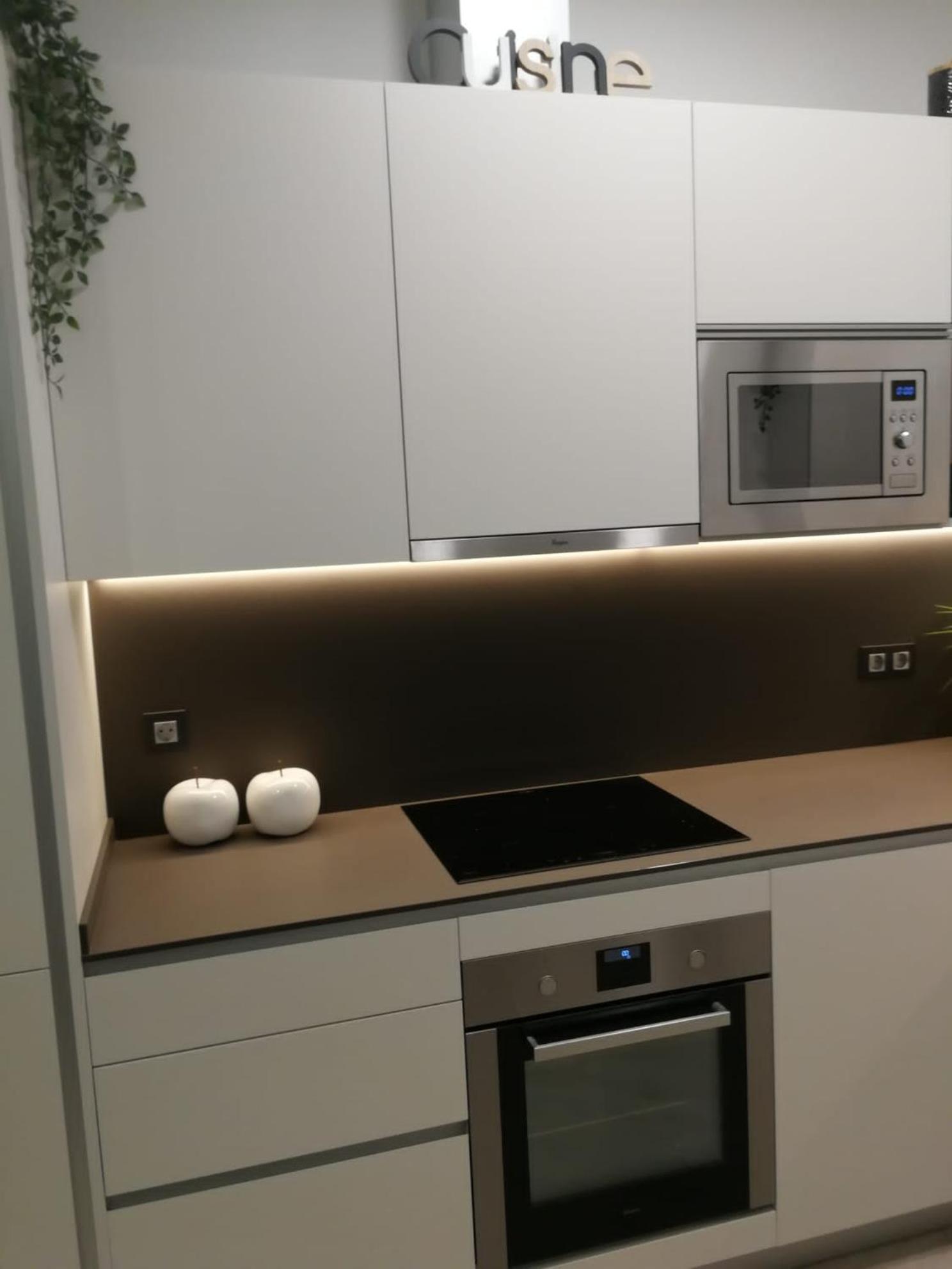 Glory Suite Zurriola Beach with AC