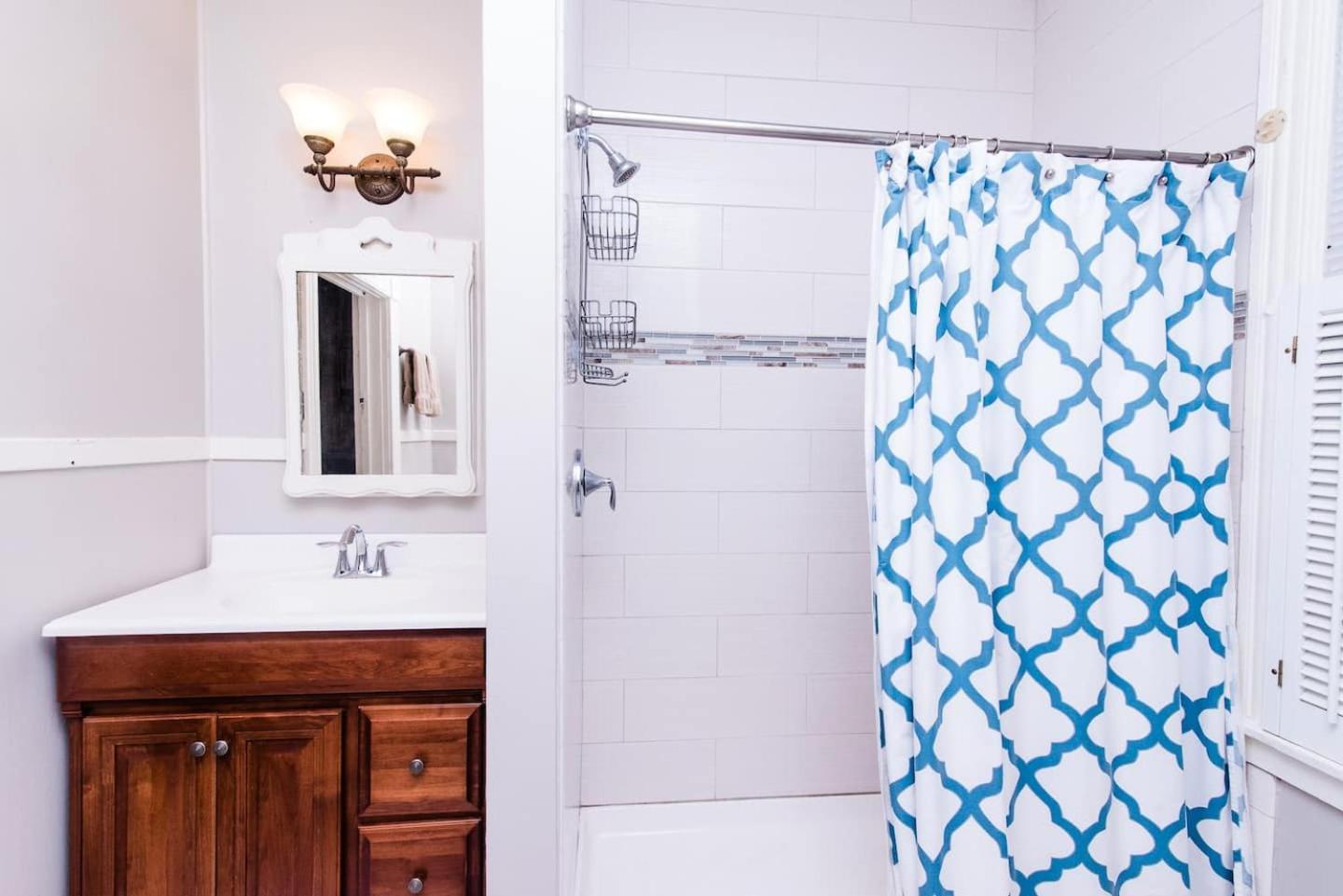 Downtown Annapolis King George 1st Floor Hideaway