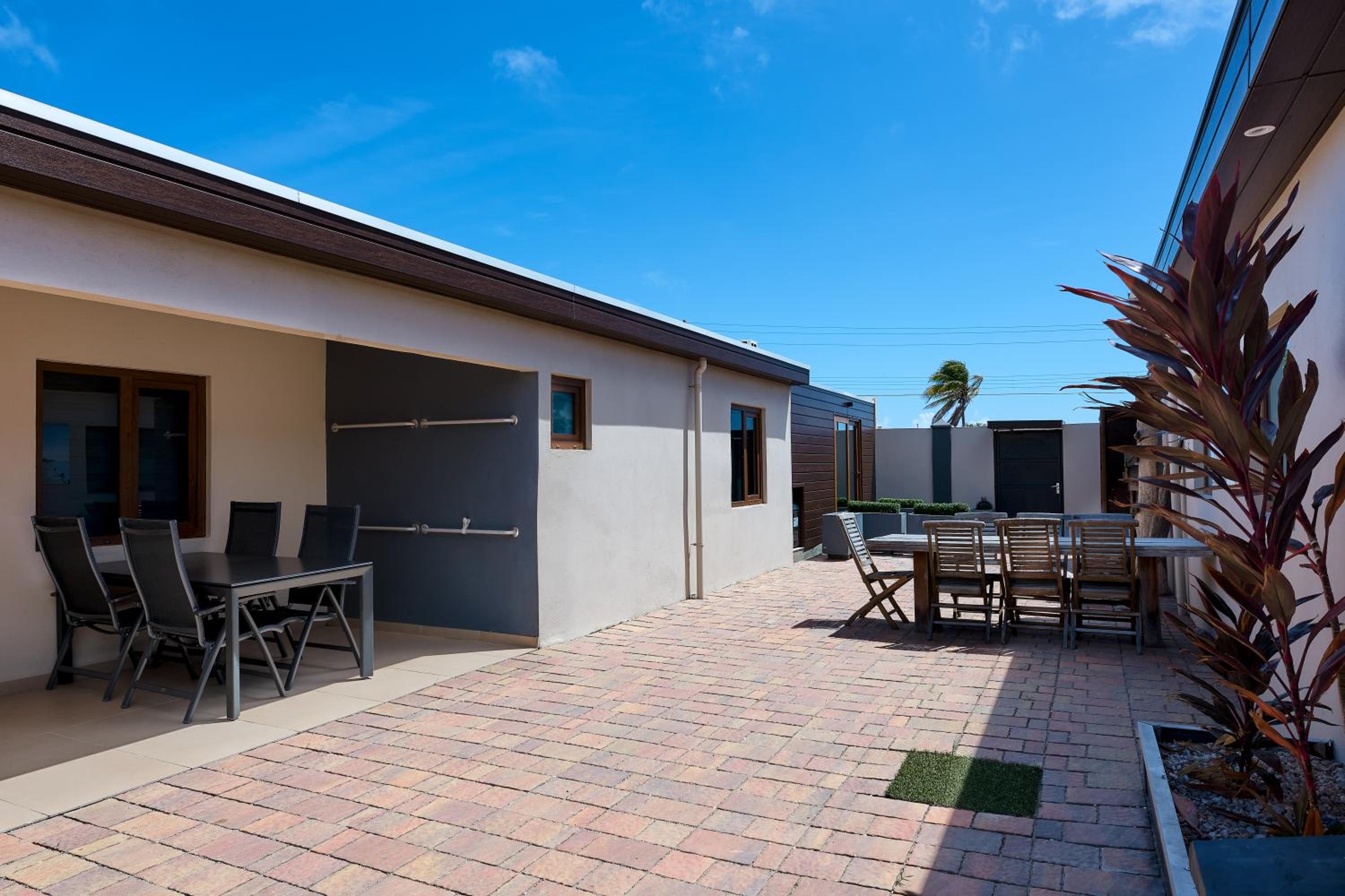 Bubali Luxury Apartments - Adults Only - Wheelchair Friendly