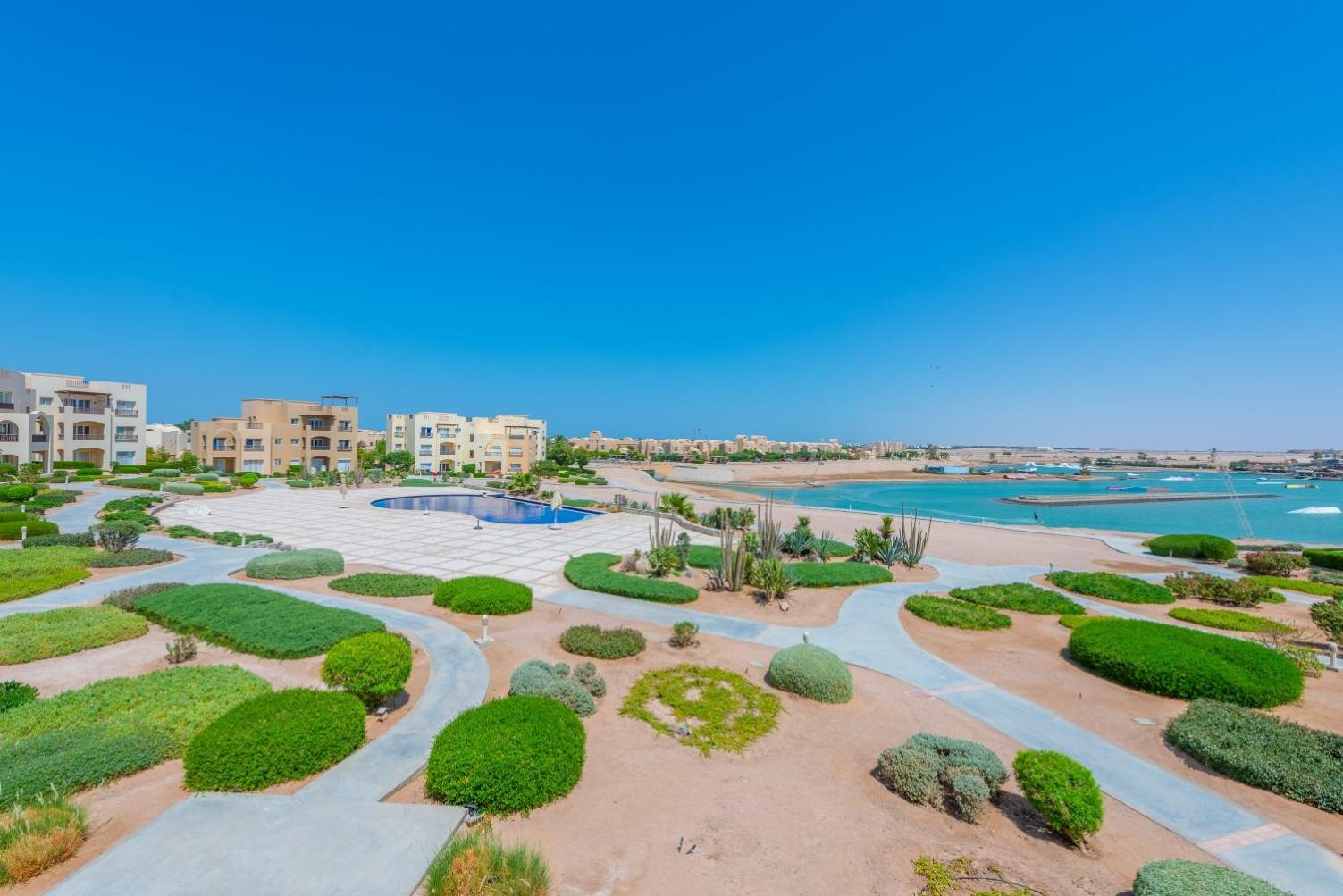 Lagoon View 1BR Apartment in Waterside El Gouna view 4